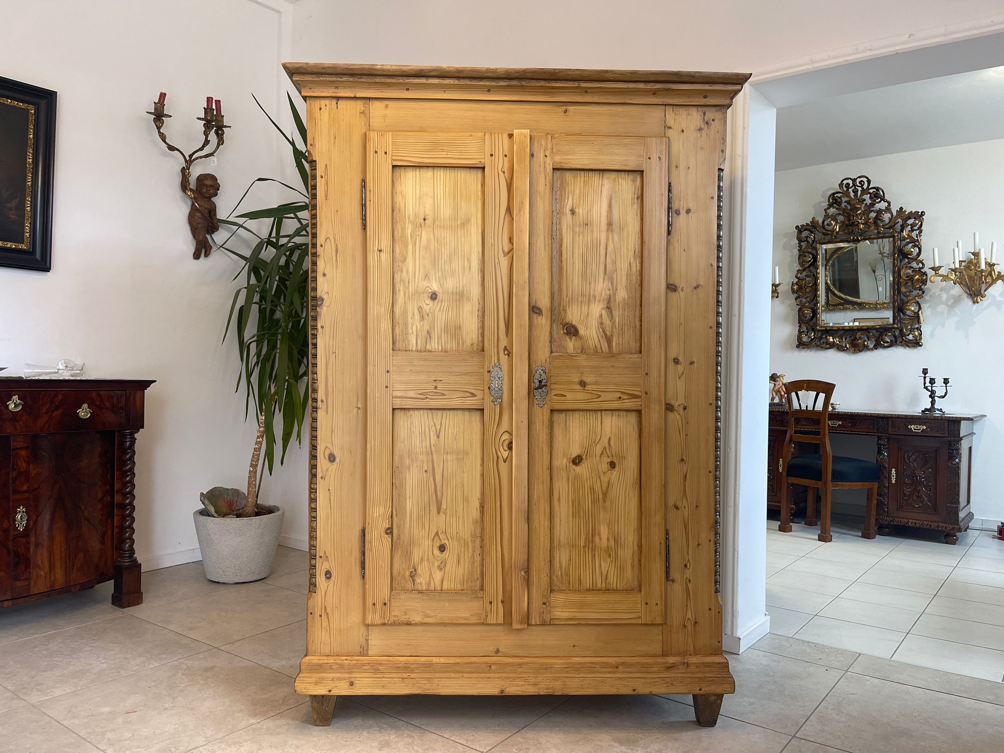 914d1ccb-4691-4033-9994-d5a03bea0a01 Sale Barock Bauernschrank Barockschrank Hallenschrank A4877