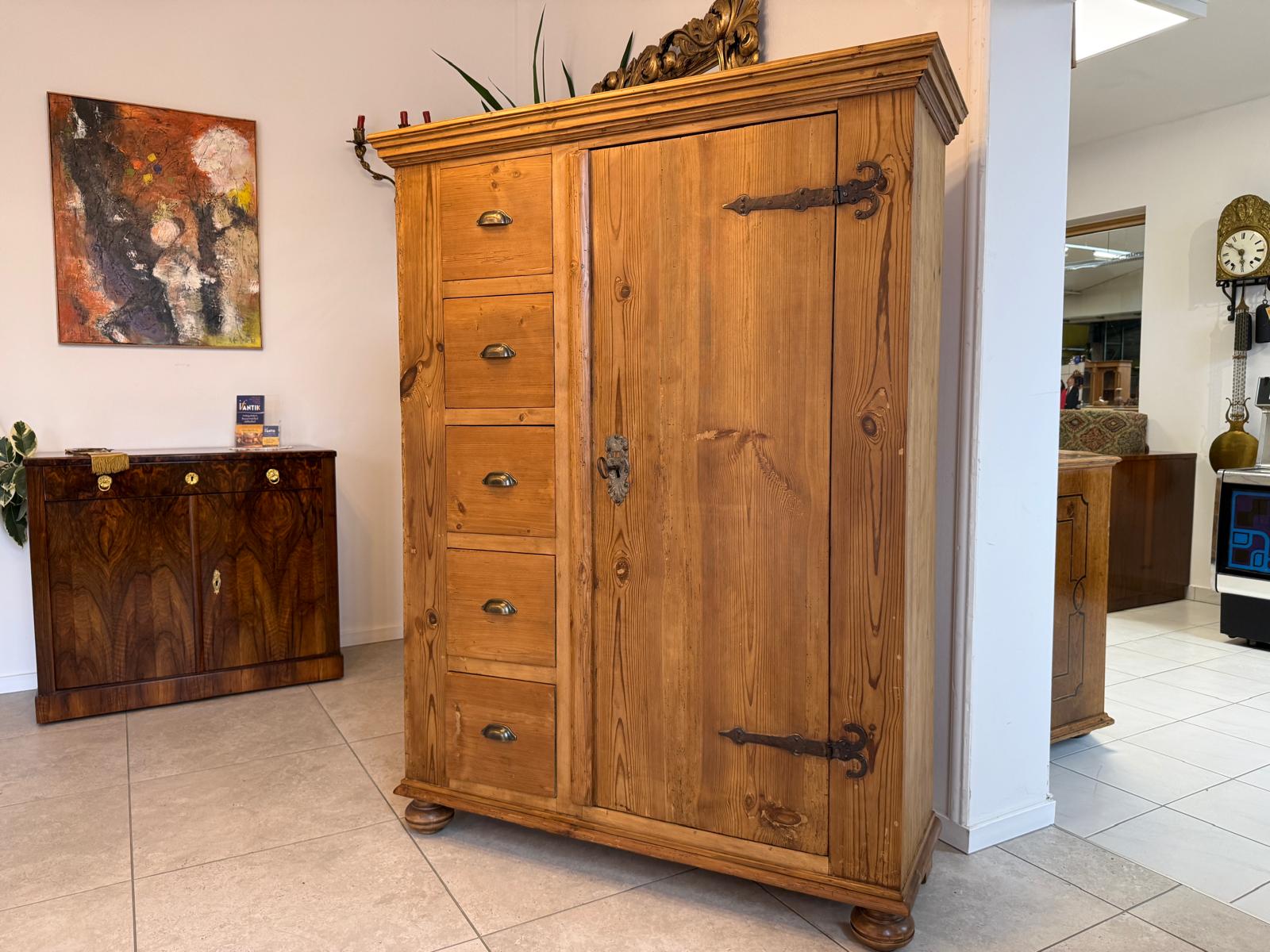 Barocker Brotschrank Almerschrank Vorratsschrank Bauernkasten Antik D1119