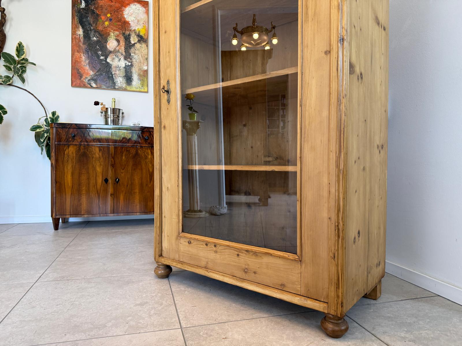 Bäuerliche Vitrine Bauernvitrine Bauernschrank Naturholz Bücherschrank G2011