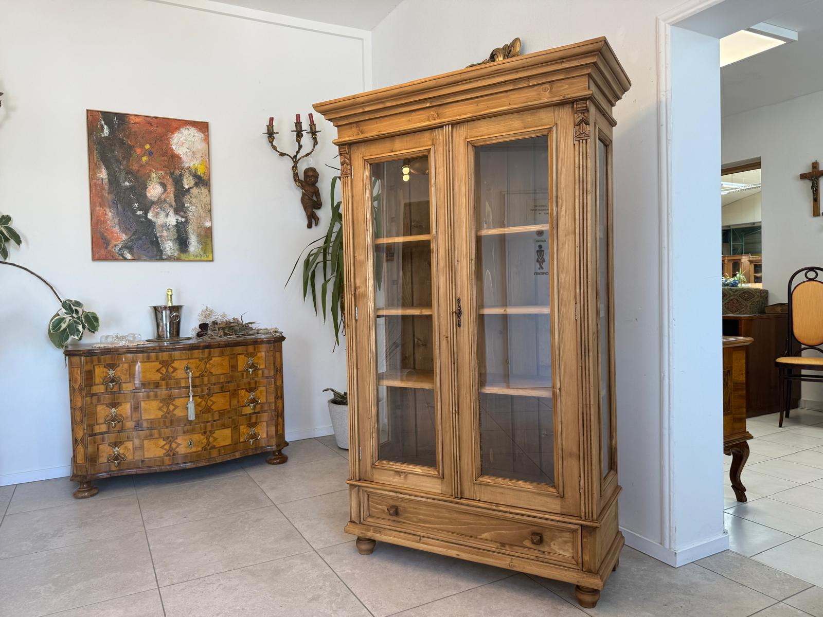 Bäuerliche Vitrine Bauernvitrine Bücherschrank Bauernschrank Glasschrank D2723