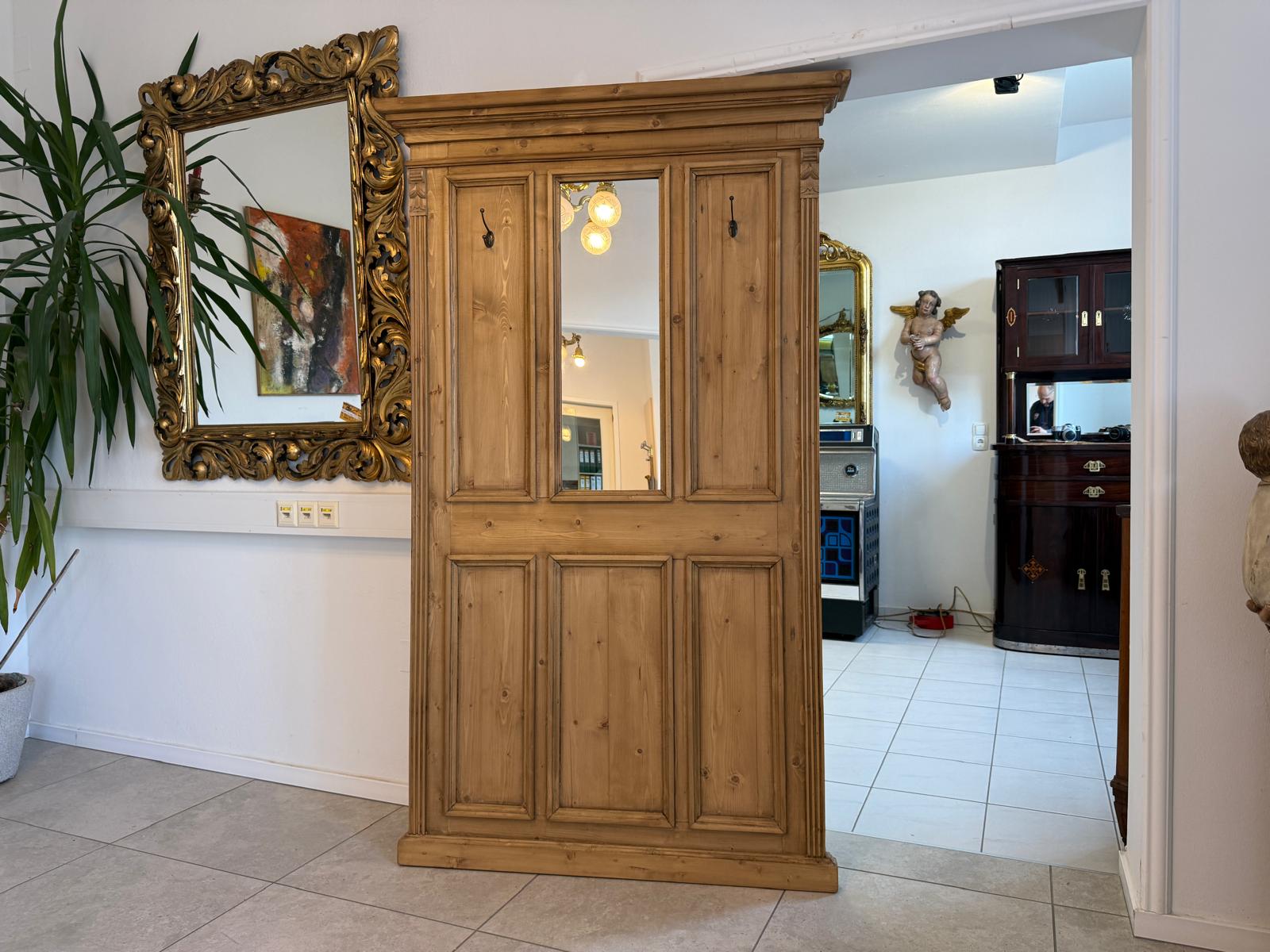 Bäuerliche Garderobe Kleiderablage Hutablage D2324