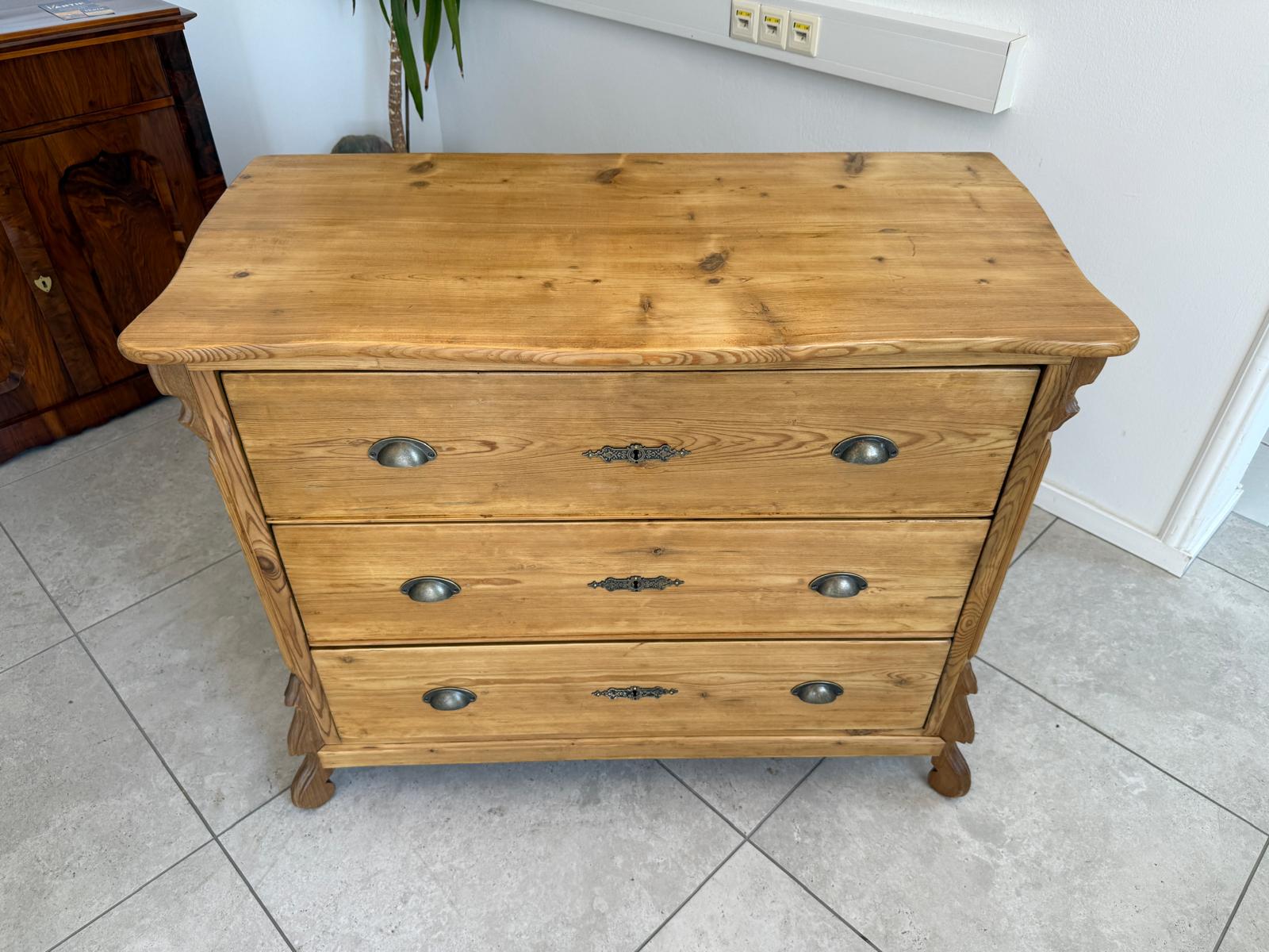 Restaurierte Gründerzeit 3 Laden Kommode Luize Phillipe Weichholz G1845