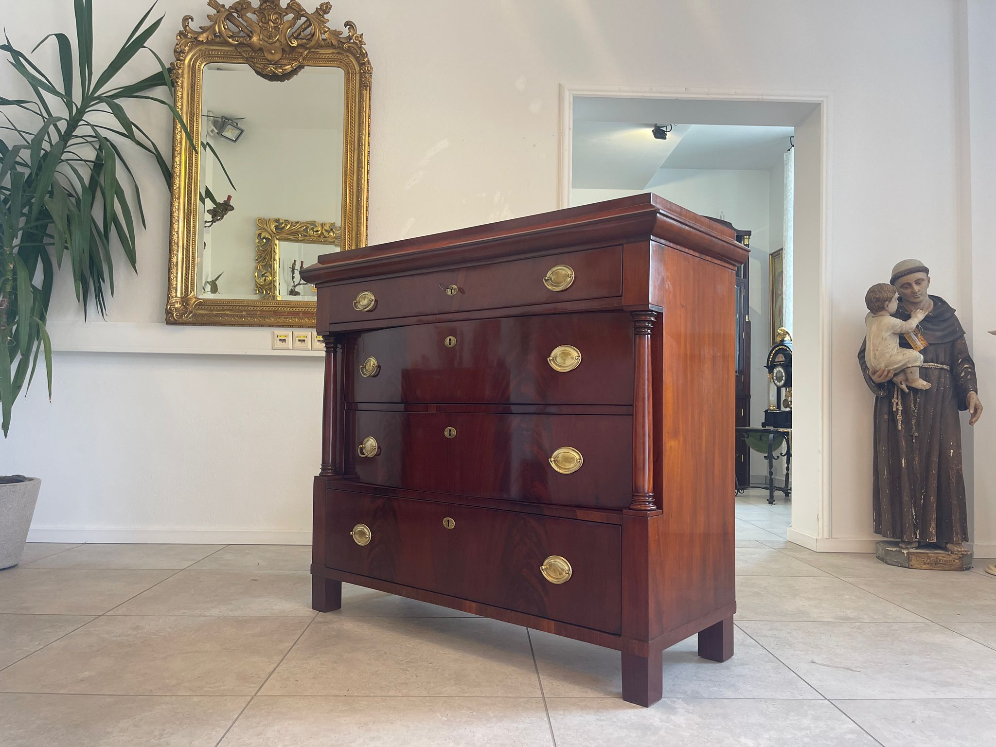 28f76acd-08cf-4f03-9d18-ee3384a43ed8 Sale Restaurierte Biedermeier Kommode Säulen A4629