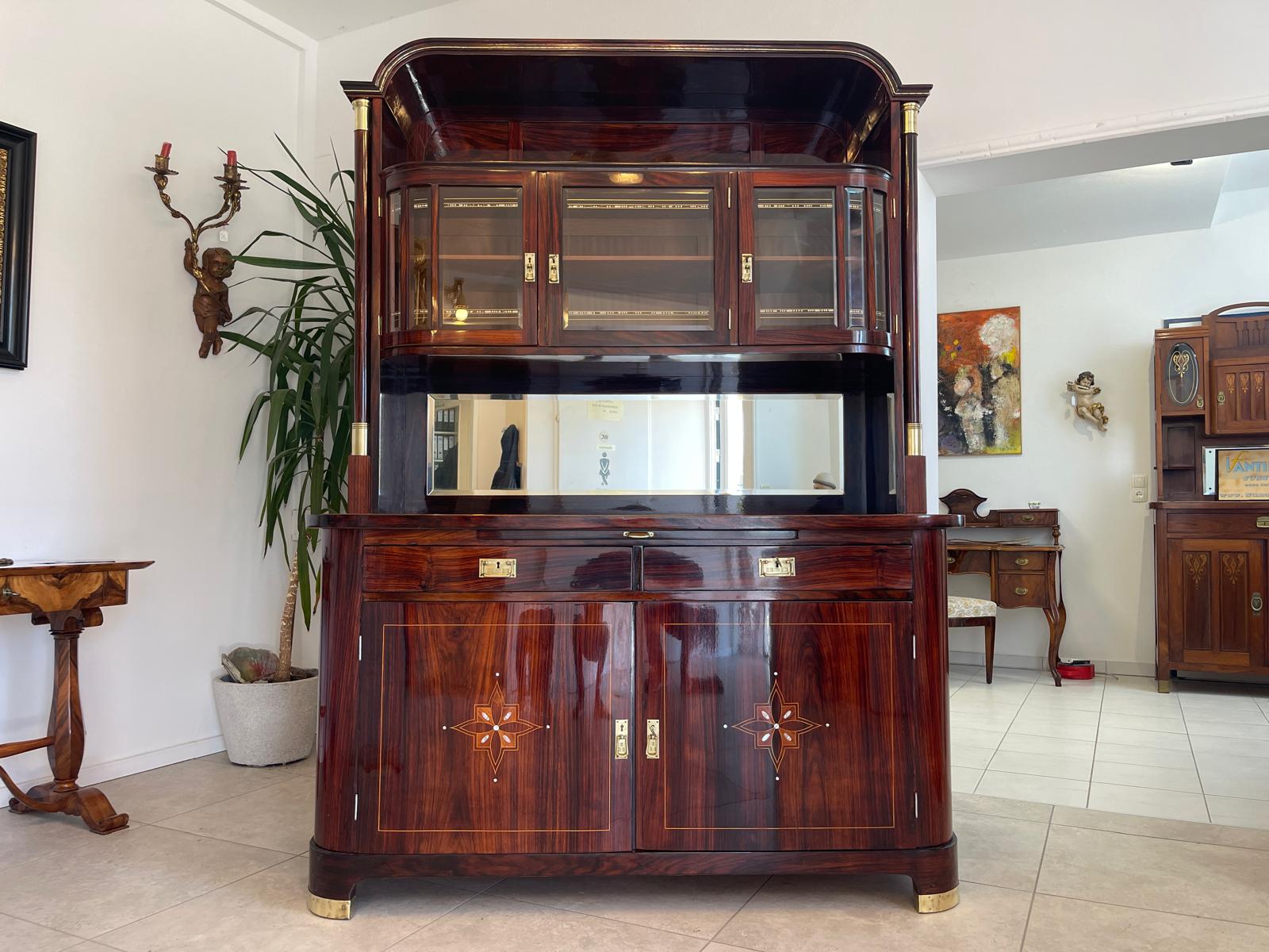 Sale Restauriertes Jugendstil Designerbuffet Aufsatzbuffet Bücherschrank G1376