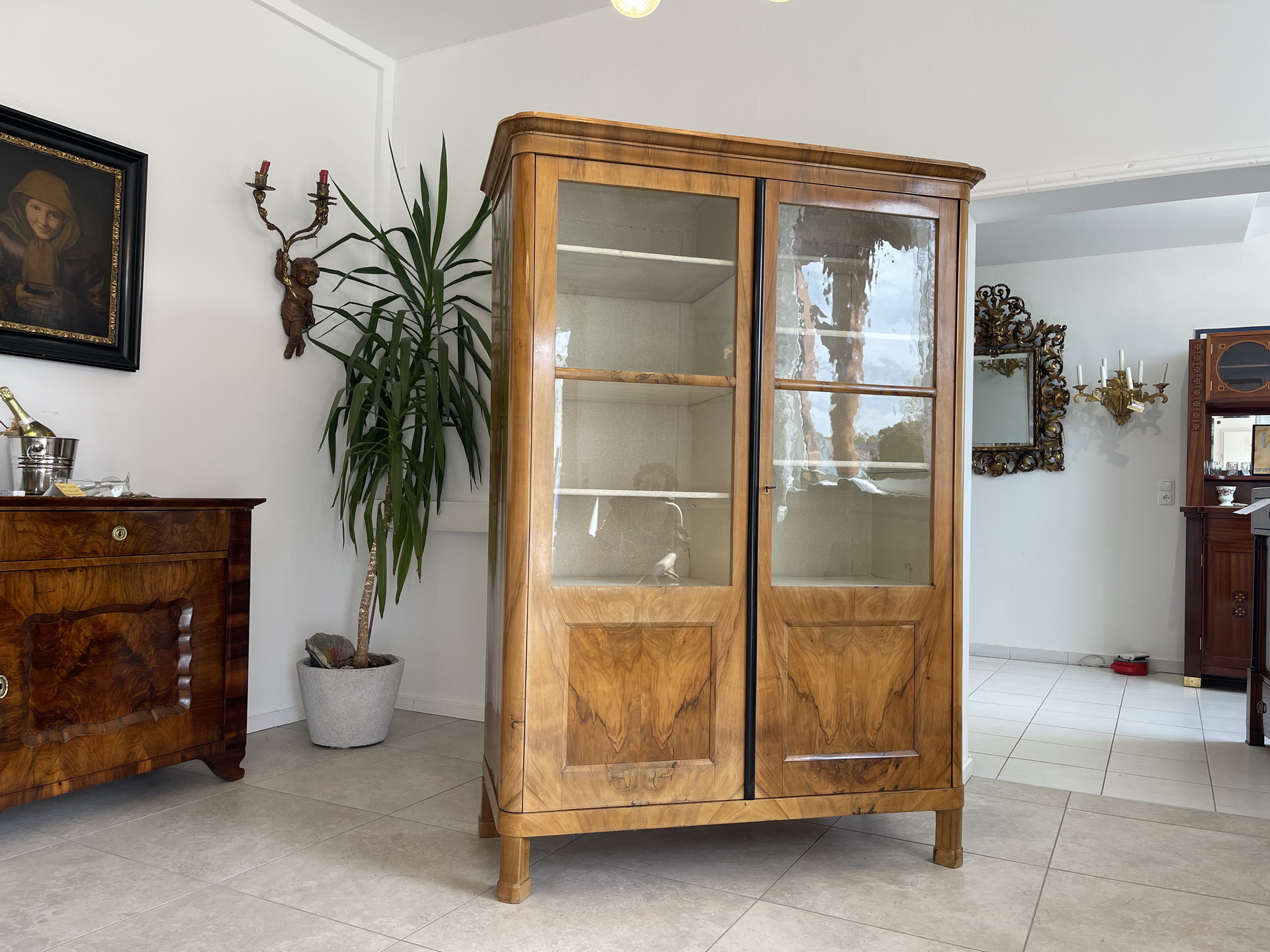 biedermeier_77voOzLmNM8XgVr Biedermeier Vitrine Bücherschrank Glasschrank A4303