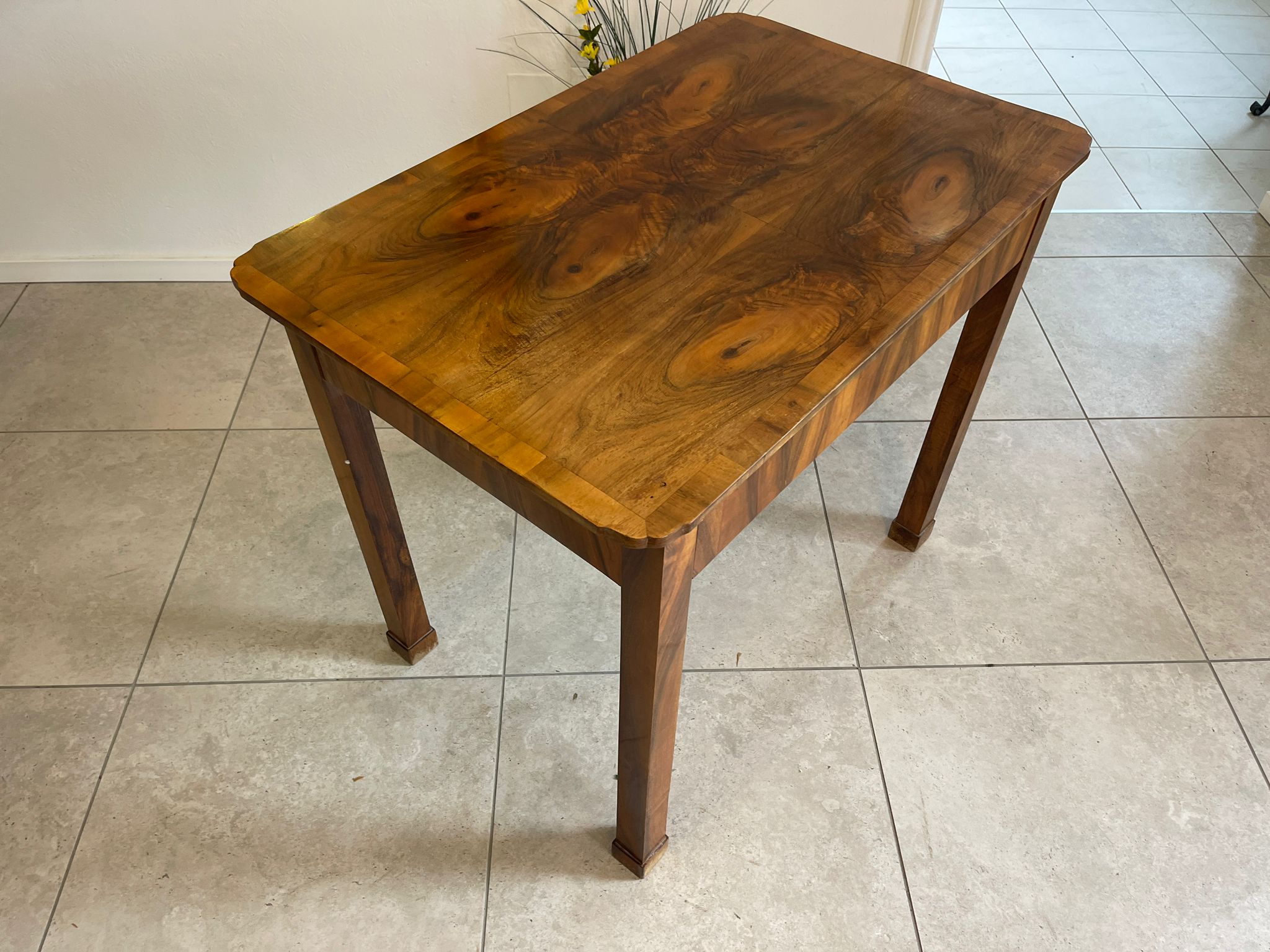 e8c62c38-411a-485e-a5ce-43679012be51 Originales Biedermeier Tischerl Stempeltisch A4567-1