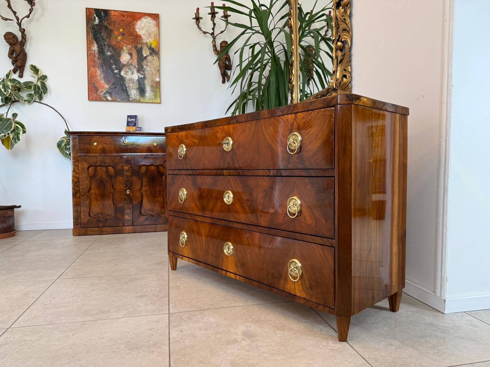 Biedermeier Kommode 3 Ladenkommode Nussholz Antiquität D2480