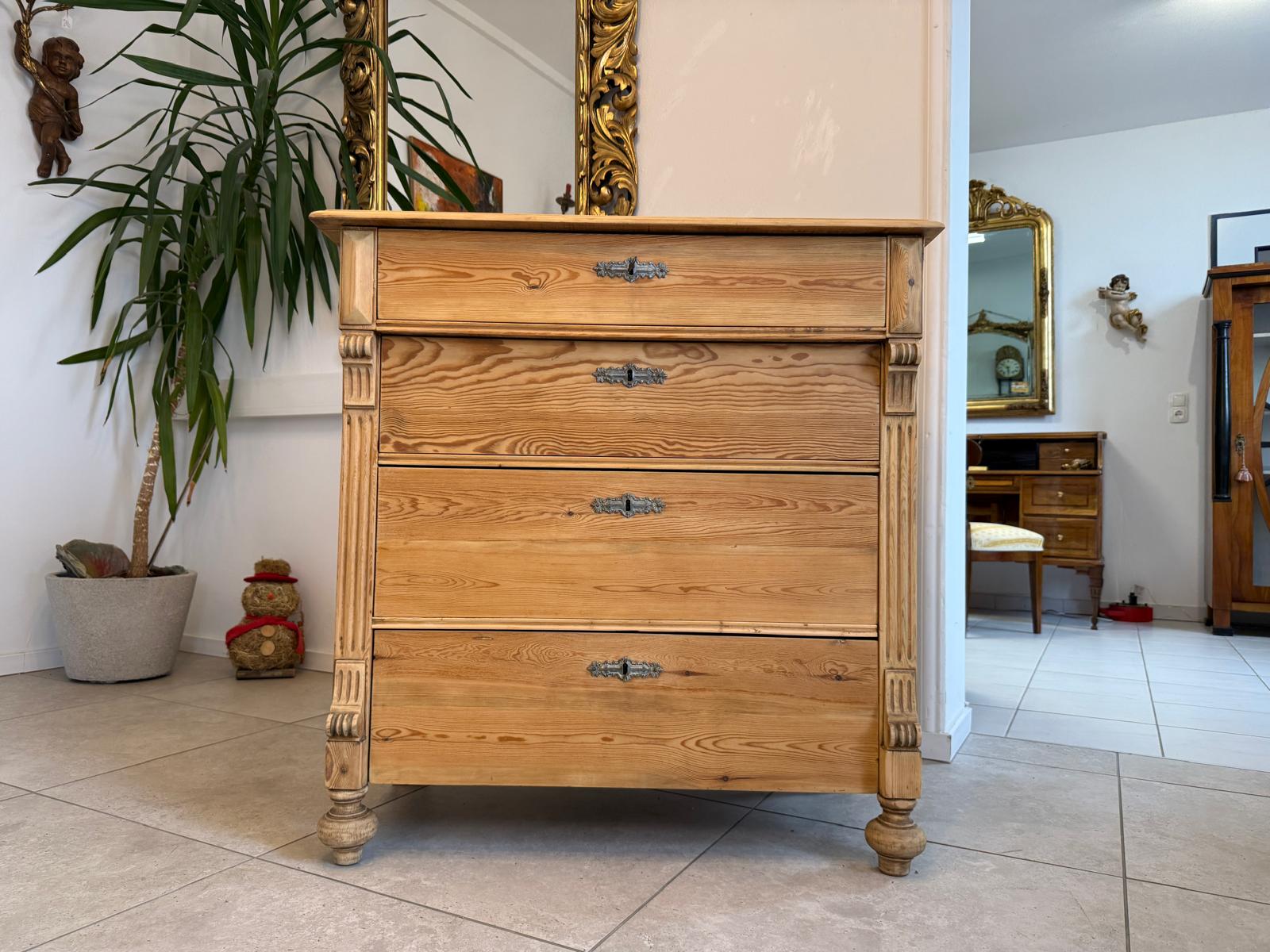 Bäuerliche 4 Ladenkommode Ladenschrank Vollholz Gründerzeit G2332