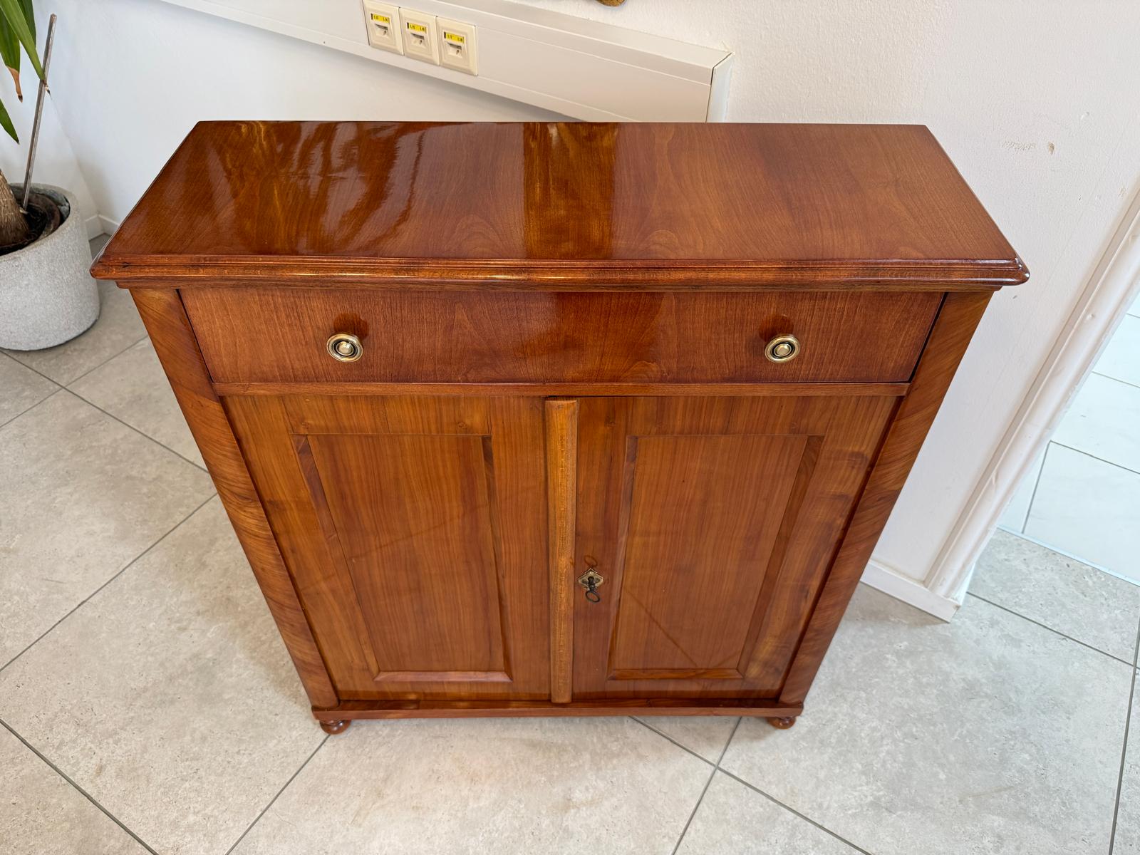 Restauriertes Biedermeier Trumeau Anrichte Kirschholzfurnier Antiquität D1194