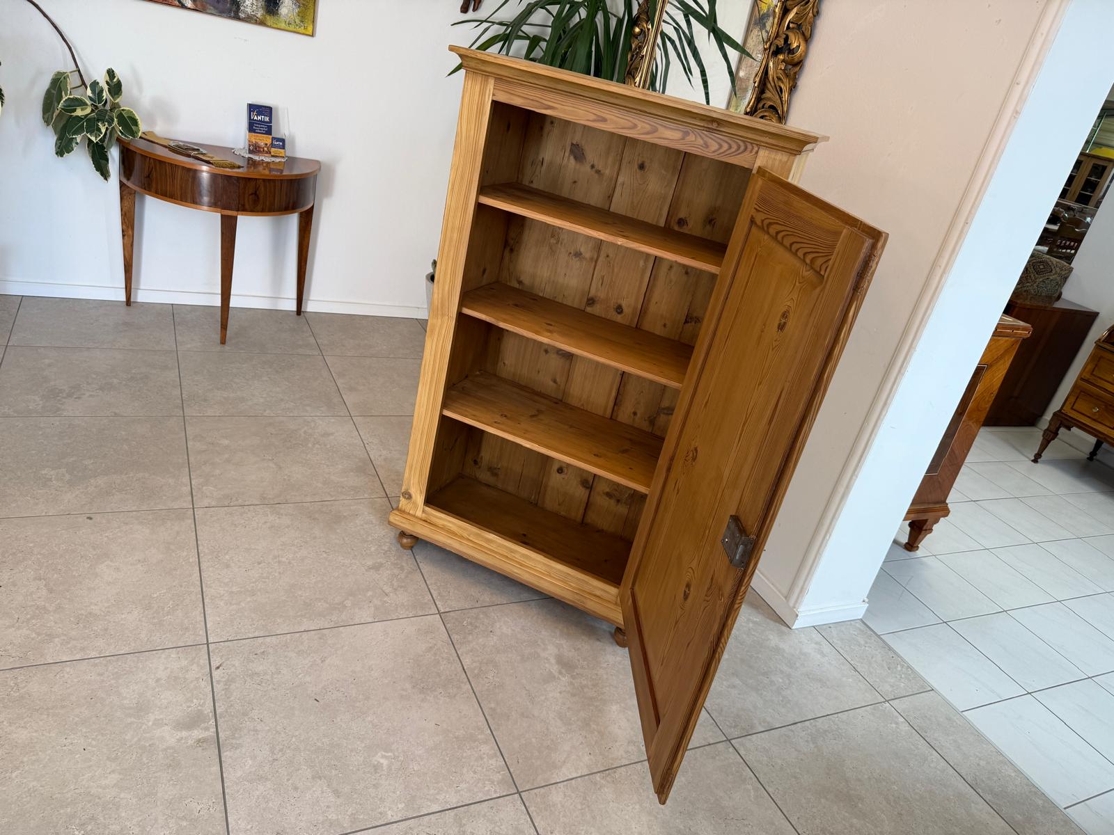 Bäuerliches Biedermeier Bauernschrank Halbschrank Vertiko G2201