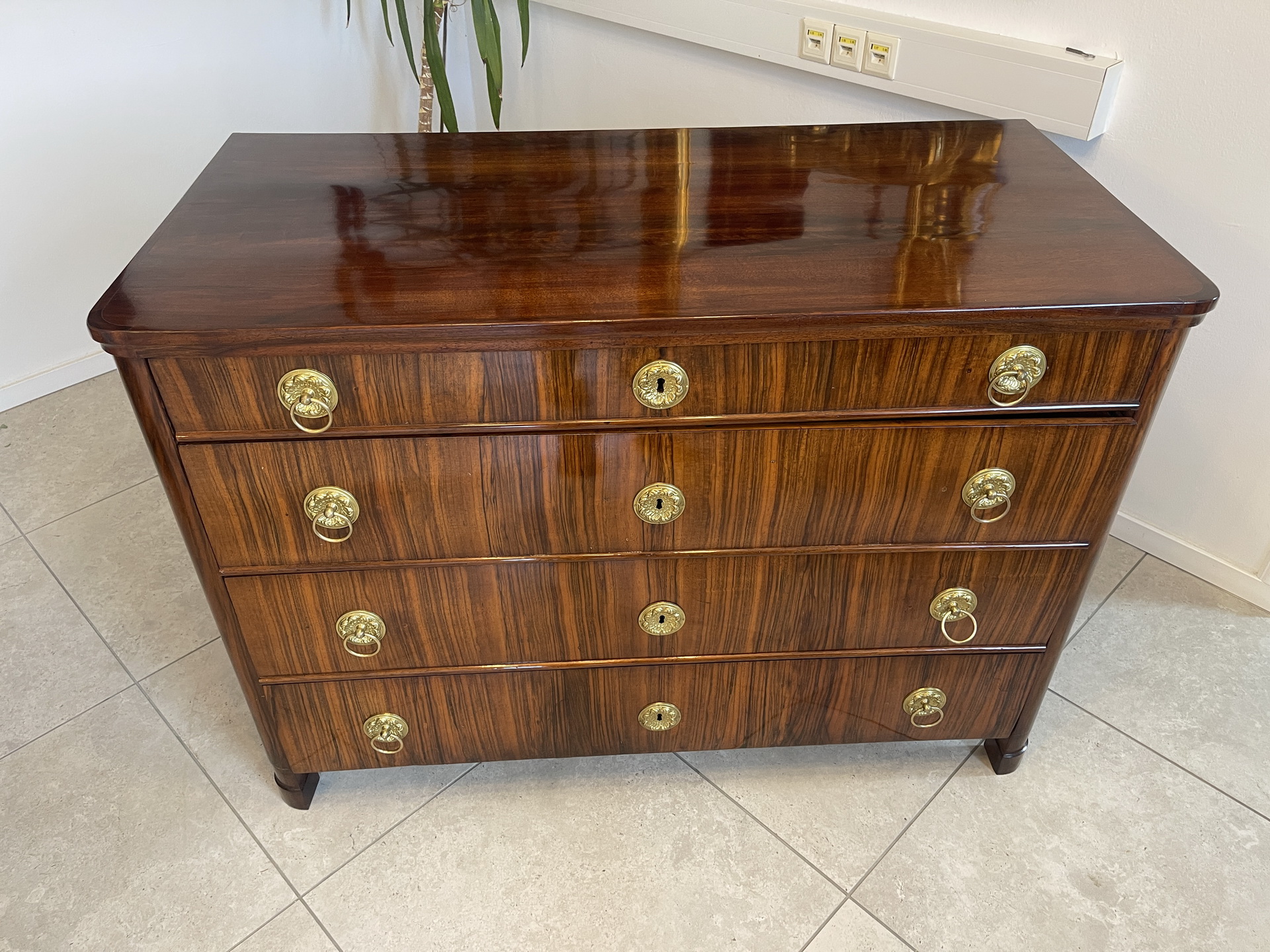 Biedermeier-Barock-66 Restaurierte Nussholzfurnierte Biedermeier Schreibkommode A4021