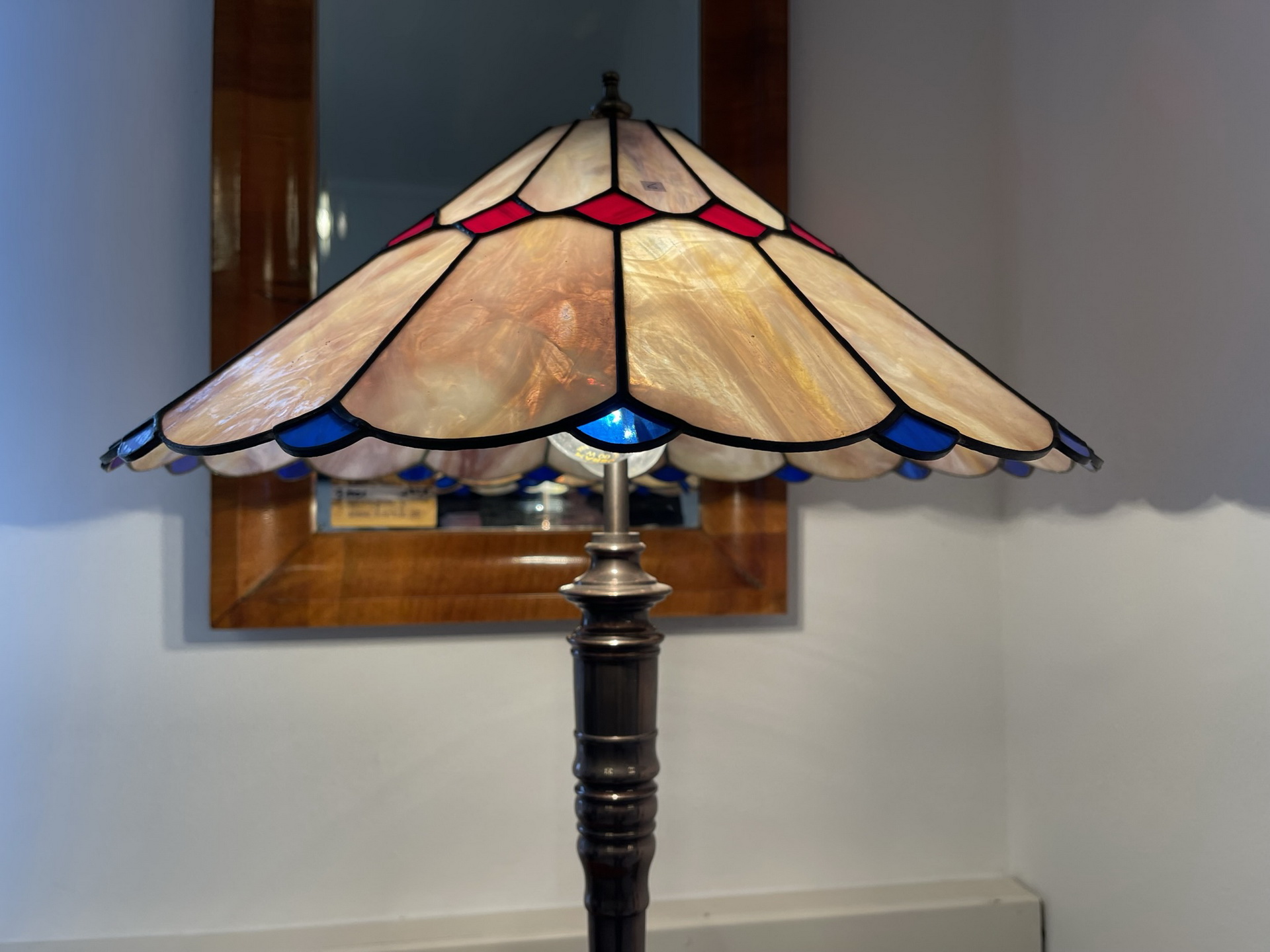 tiffany-glaskunst-_65 Echtglas Lampe Tiffany Stil Handgefertigte Glaskunst von Klausner - Originale Tischleuchte Klaunser Kl6