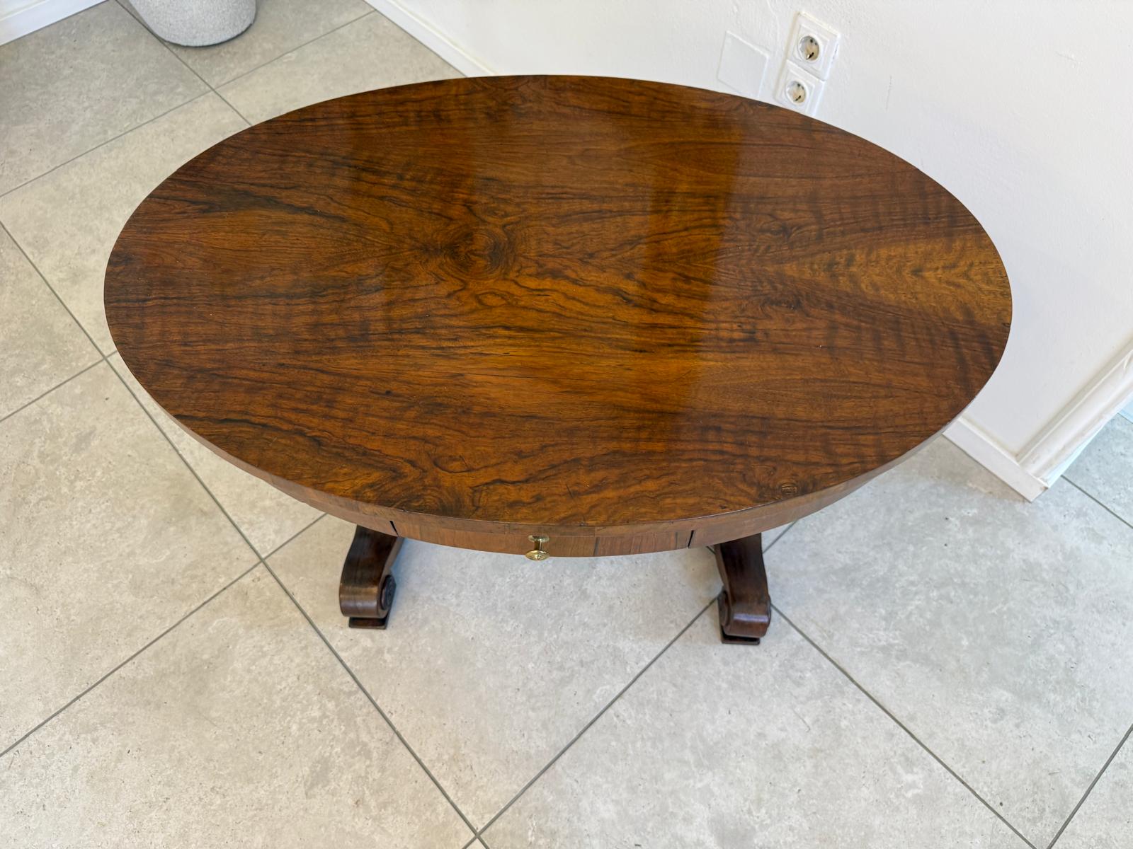 Spätbiedermeier Tischerl Biedermeier-Tisch Nussholz Schreibtisch D2333