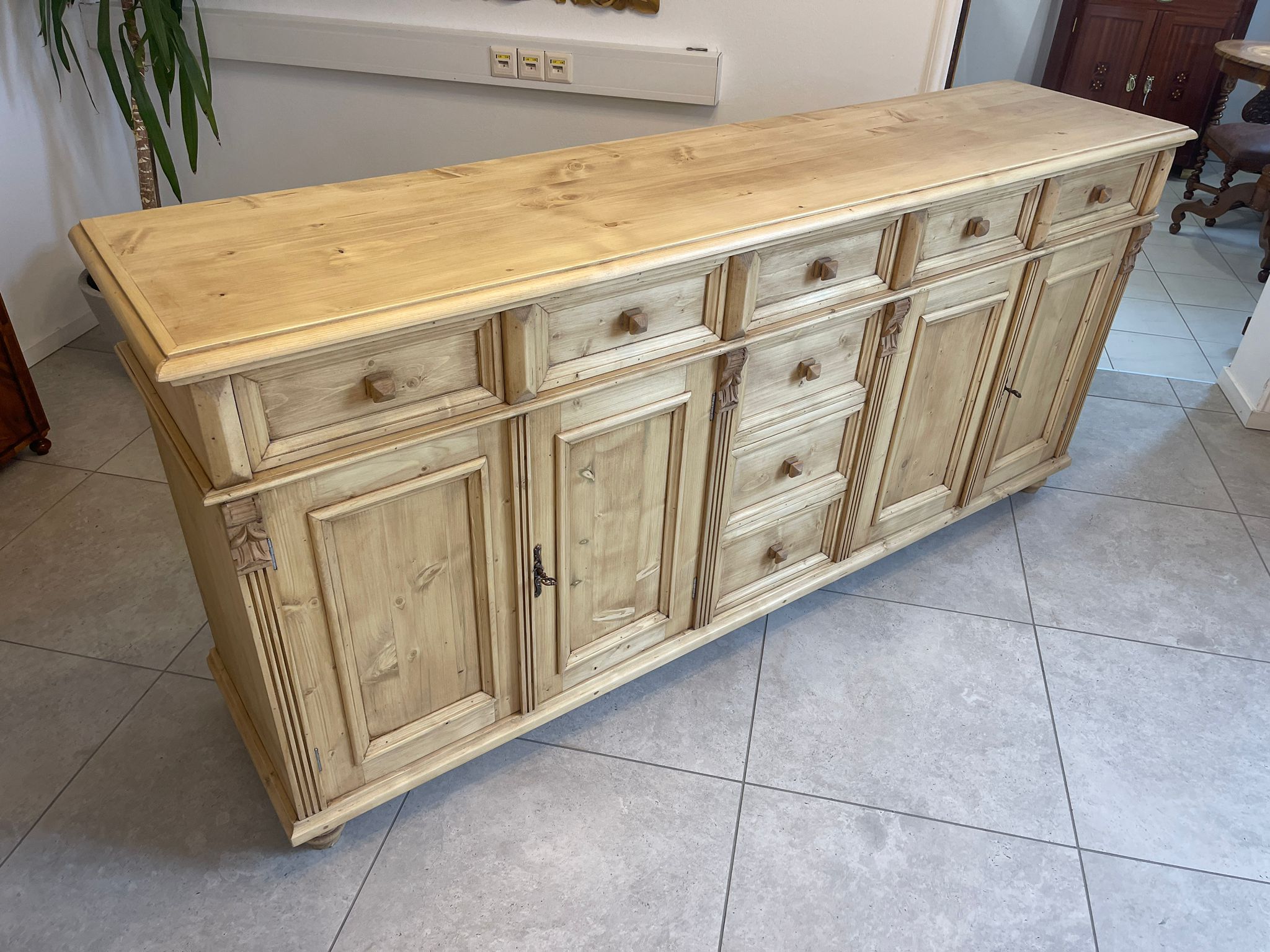 a2d9ec34-310a-45dd-8286-cfc05c931494 massiver Apothekenschrank 8 Ladenkommode Ladenschrank A4117