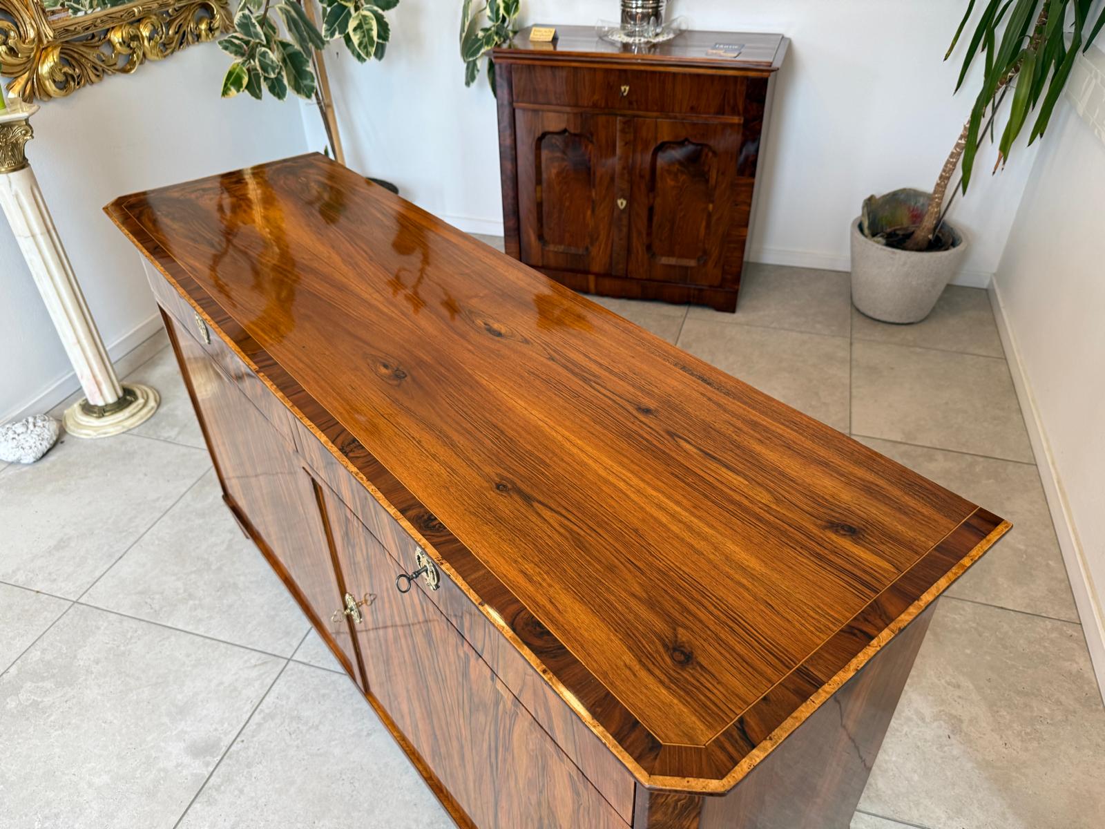 Restaurierte Biedermeier Anrichte Sideboard Antiquität Nussholz G1836-1