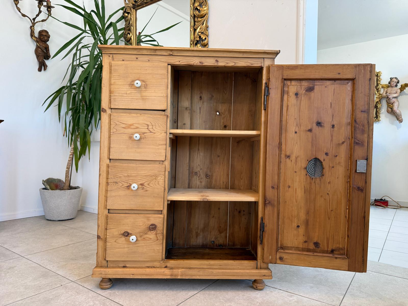 Biedermeier Brotschrank Almerschrank Alma, Vorratsschrank Speiskasten D2491