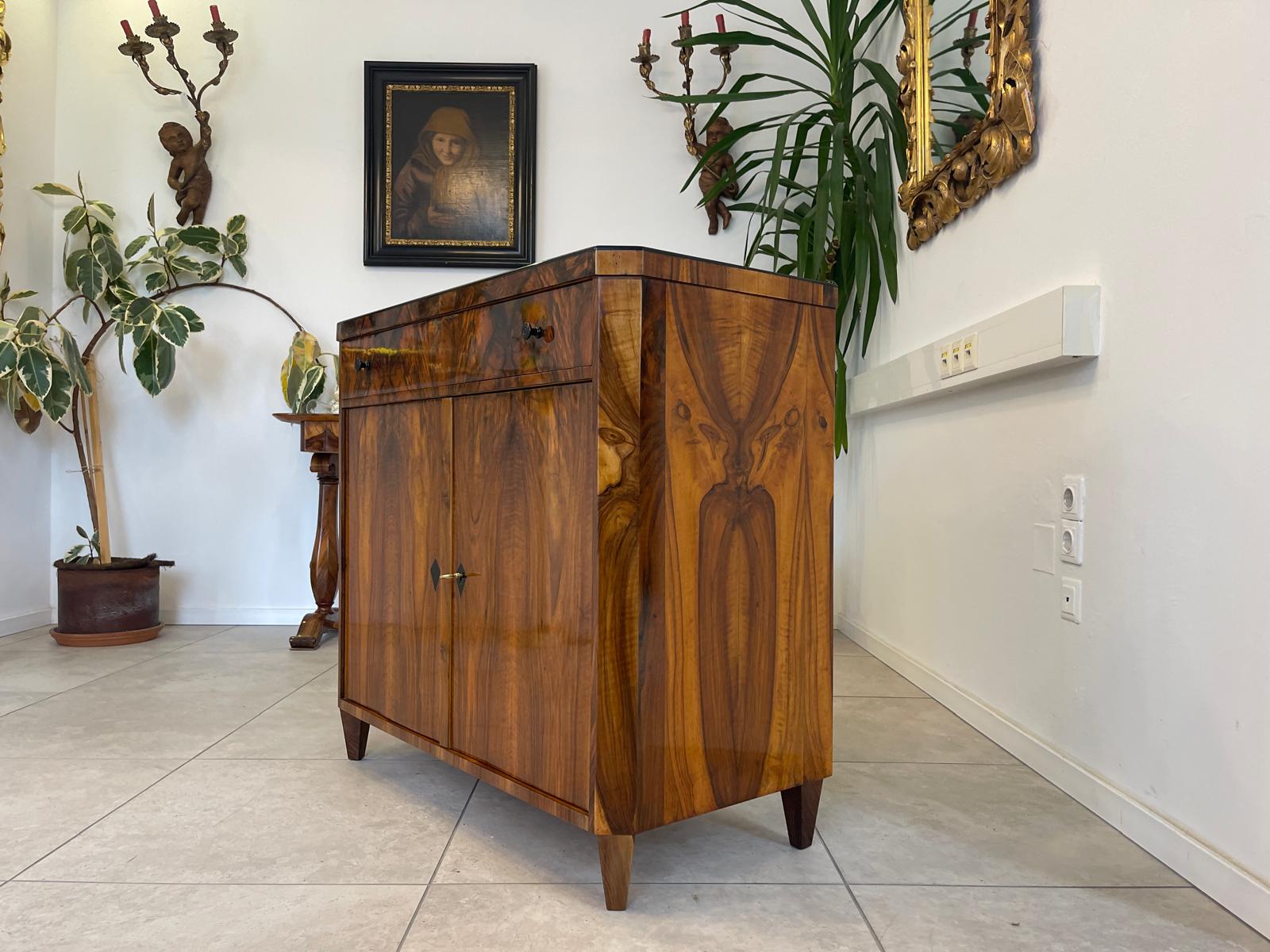 Sale Restaurierte Biedermeier Anrichte Trumeau Nussholz Antiquität G1507