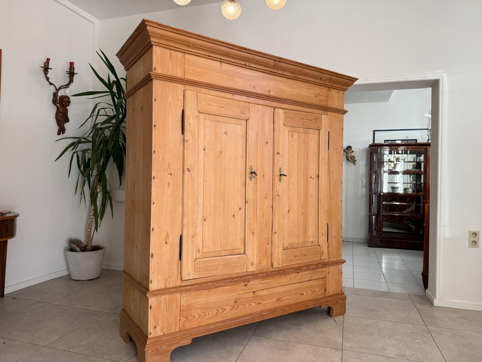 Originaler Bauernschrank Biedermeierschrank Hallenschrank Bauernkasten G2175