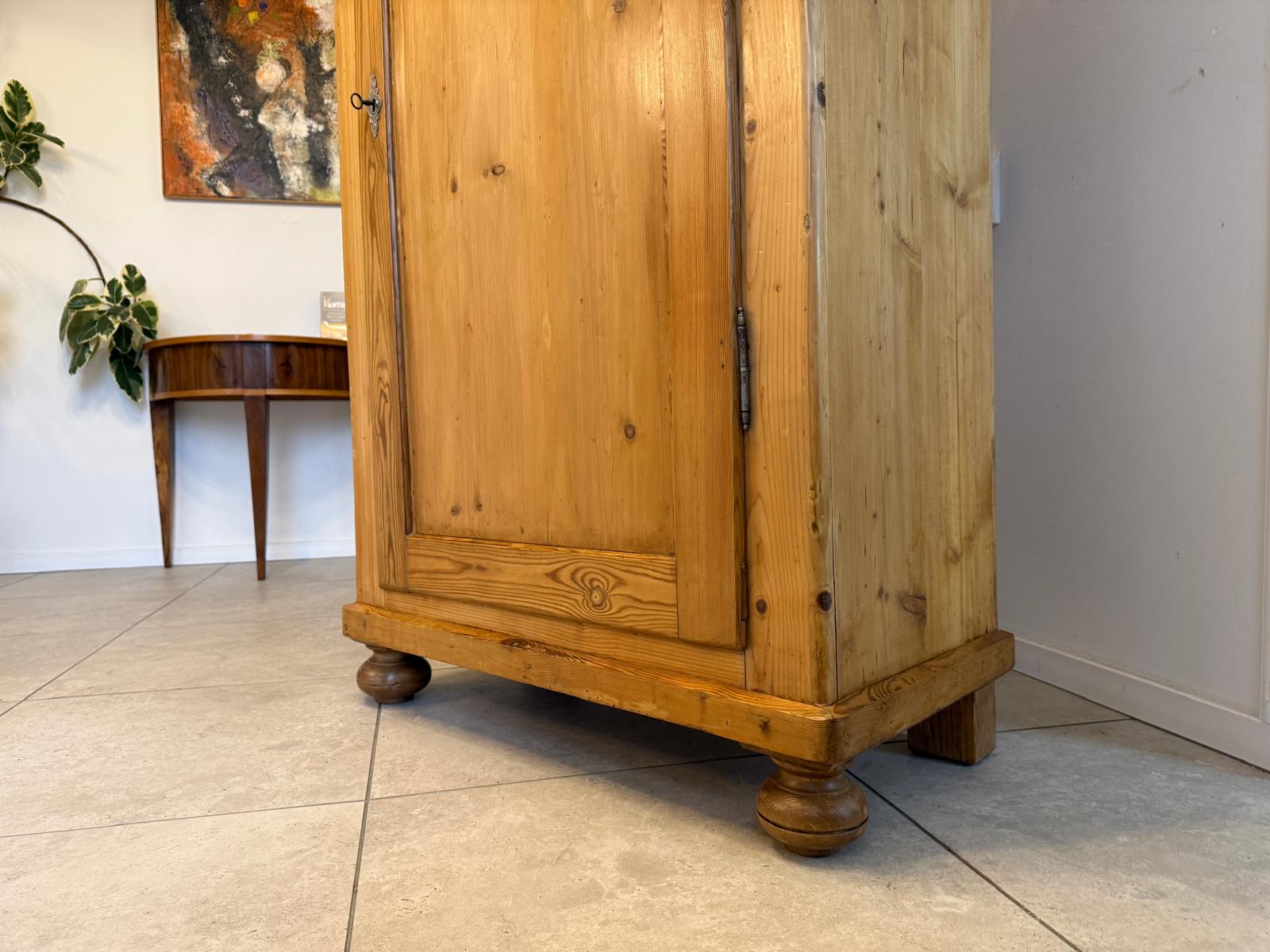 Restaurierter 1 türiger Bauernschrank Biedermeier Naturholzschrank G2255