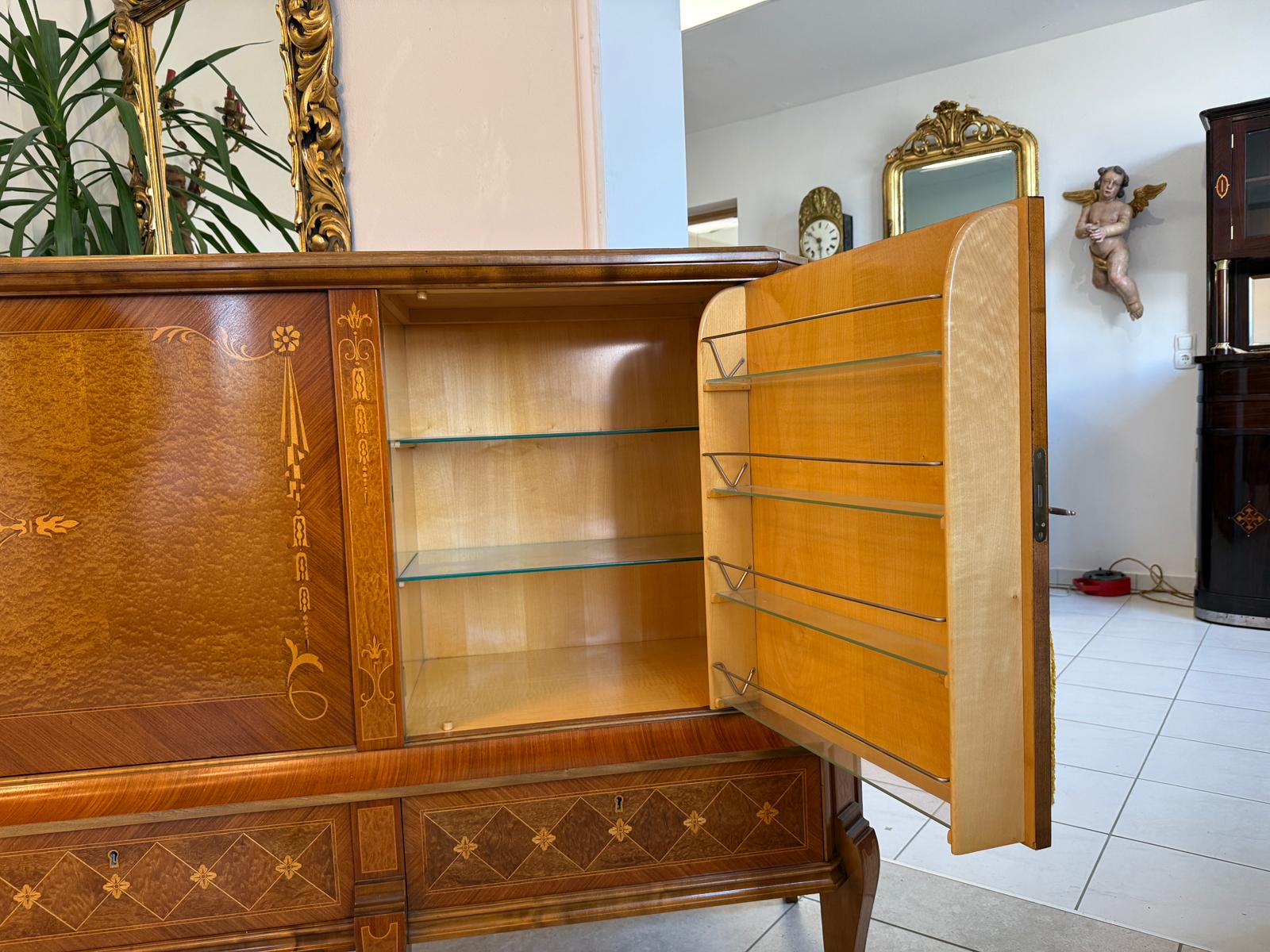 Prächtige Anrichte Sideboard Kommode Barockstil Stilmöbel Traum D1234