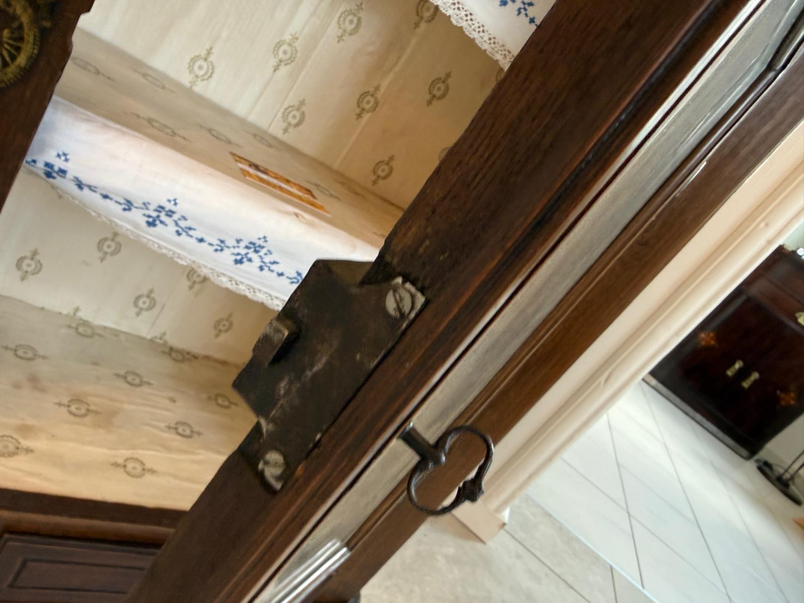 Originaler Barockaufsatz Vitrinenaufsatz Wandboard D2386