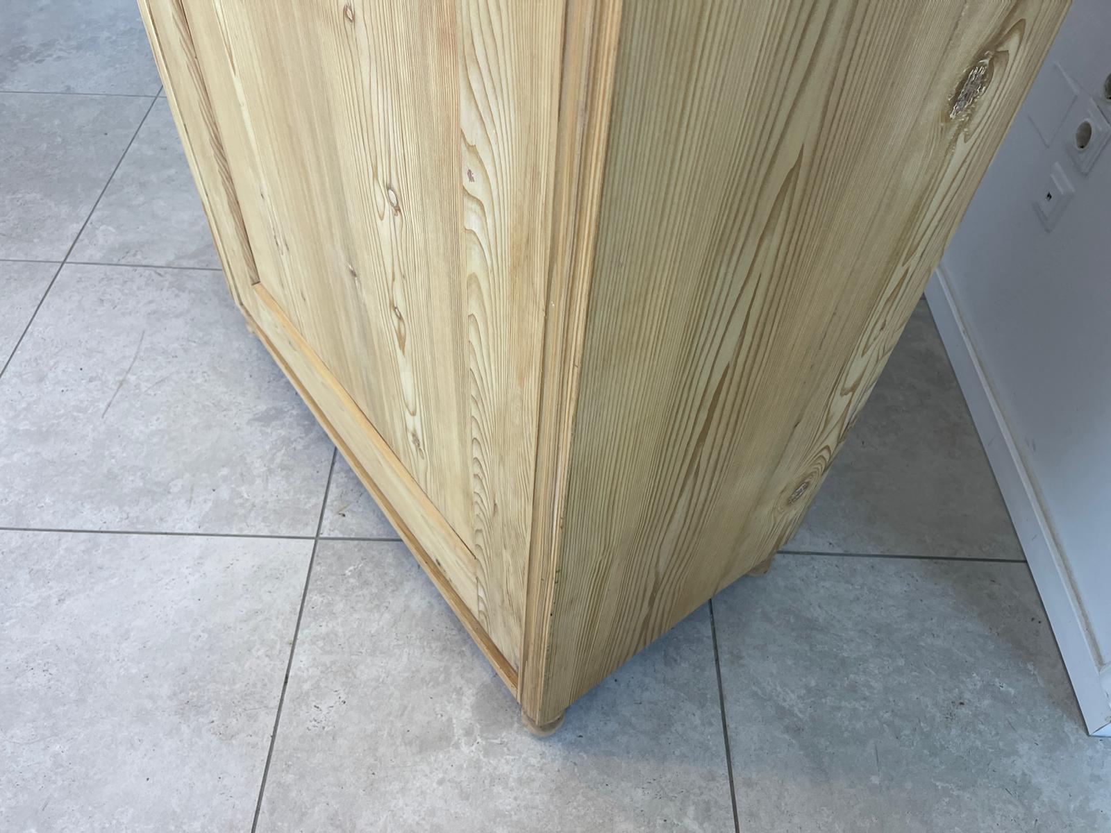 Sale Restaurierter Gründerzeit Bauernschrank Naturholzschrank G1114