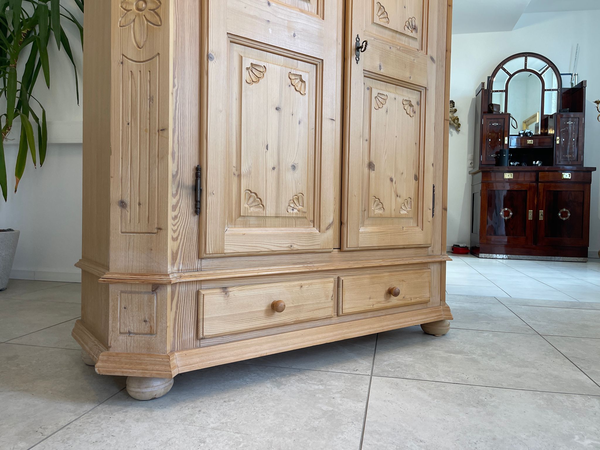 Bäuerlicher Schrank Bauernschrank Landhausschrank Barockstil G1579