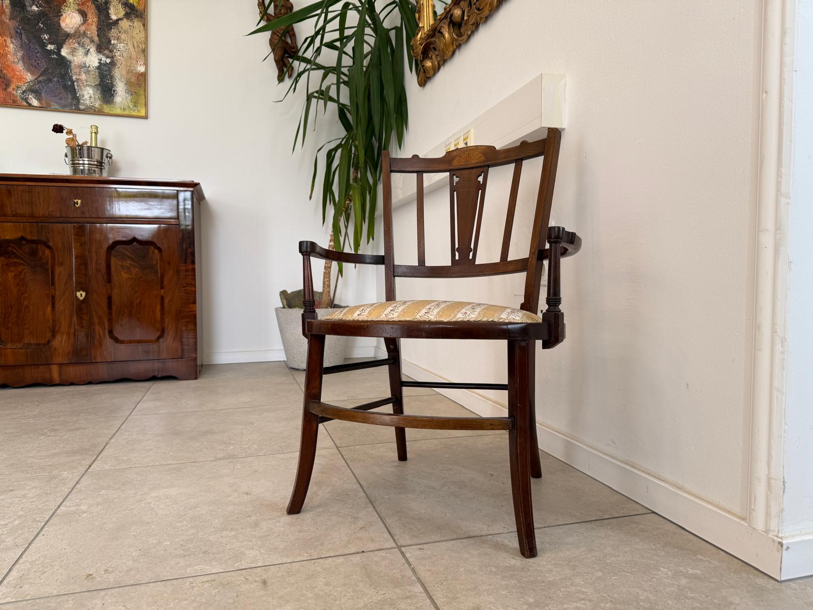 Biedermeier Sessel Nussholz Armlehnstuhl Mahagonie G1864