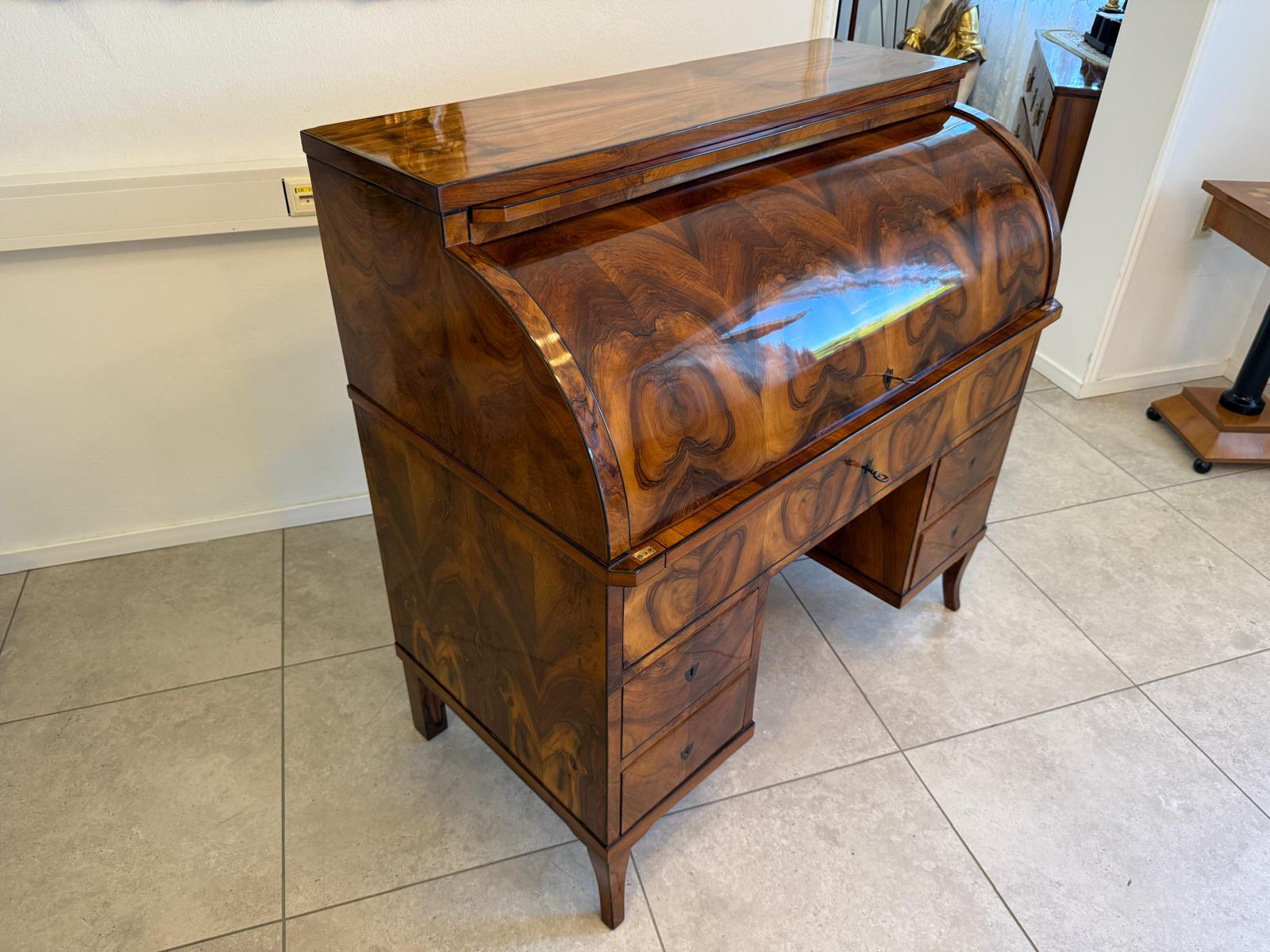 Sale Restaurierter Biedermeier Sekretär Schreibpult Nussholz G1968