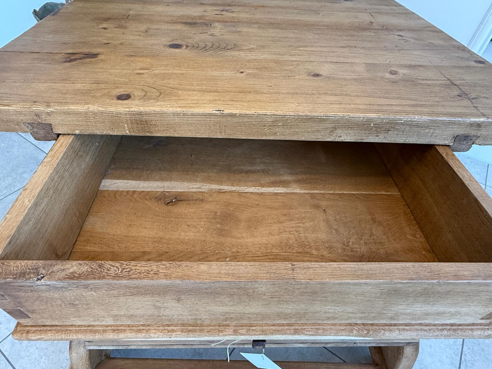 Uriger Jogltisch Bauerntisch Naturholz Hüttentisch Naturholztisch - G1752