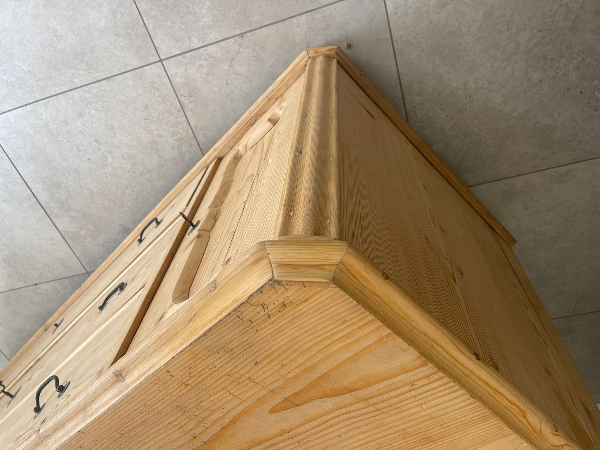 0629ff88-f613-4f6c-90e6-fbf9a609152f Original Biedermeier Küchenschrank Aufsatzschrank A4543