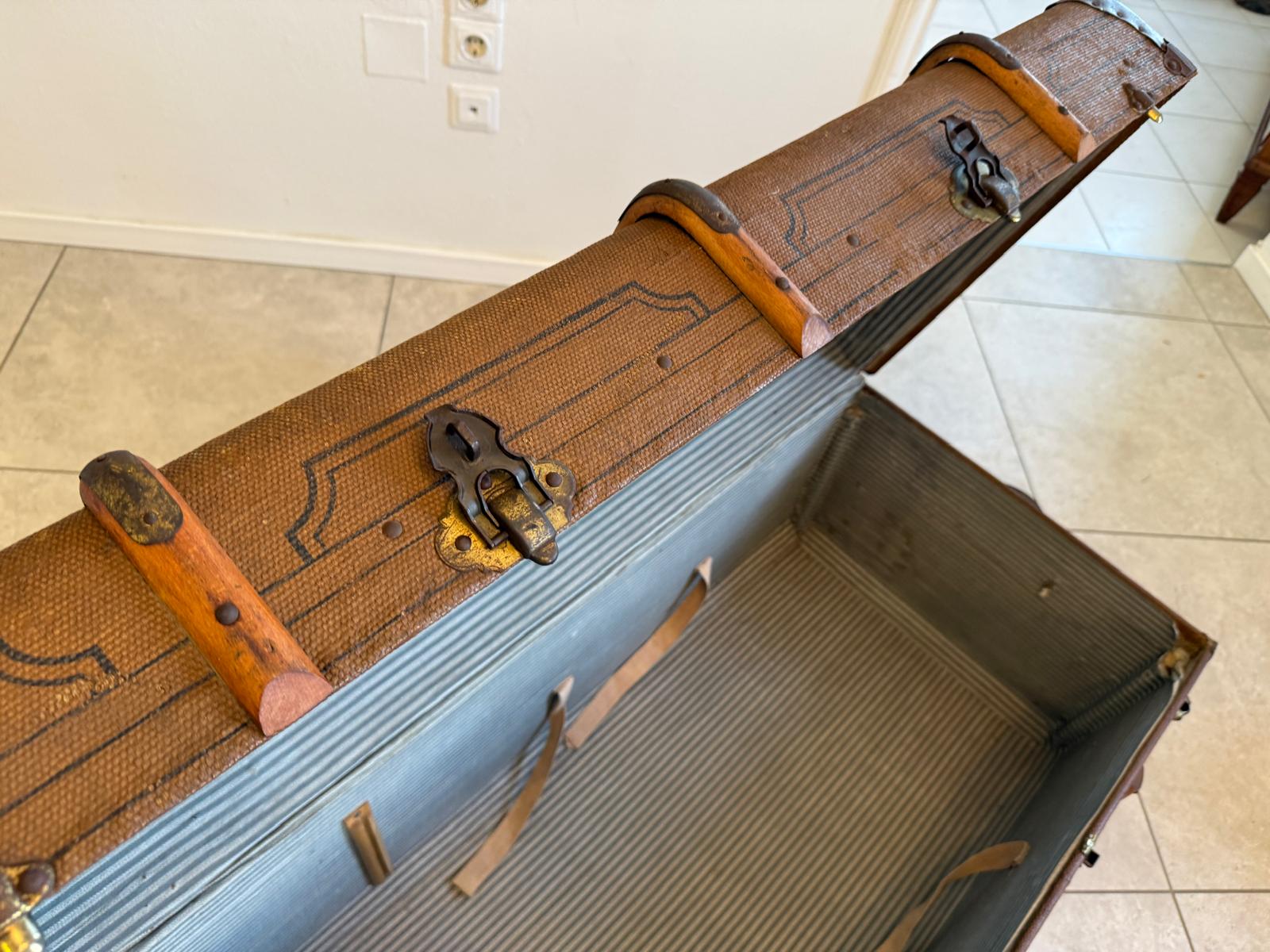 Historischer Reisekoffer / Seekoffer aus der Zeit um 1900 D1238