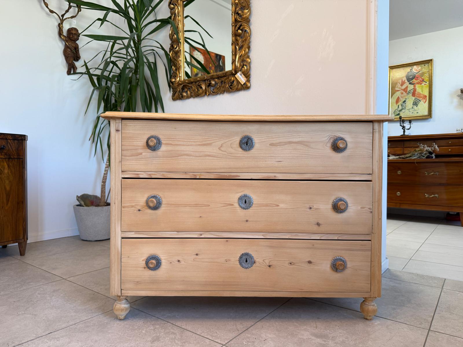 Bäeruliche Biedermeier Kommode 3 Ladenkommode G2042