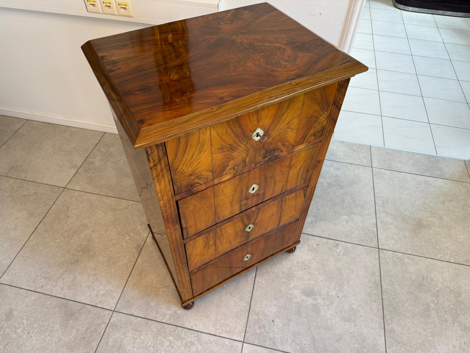Biedermeier Wochenkommode Nussholz Restauriert D2473