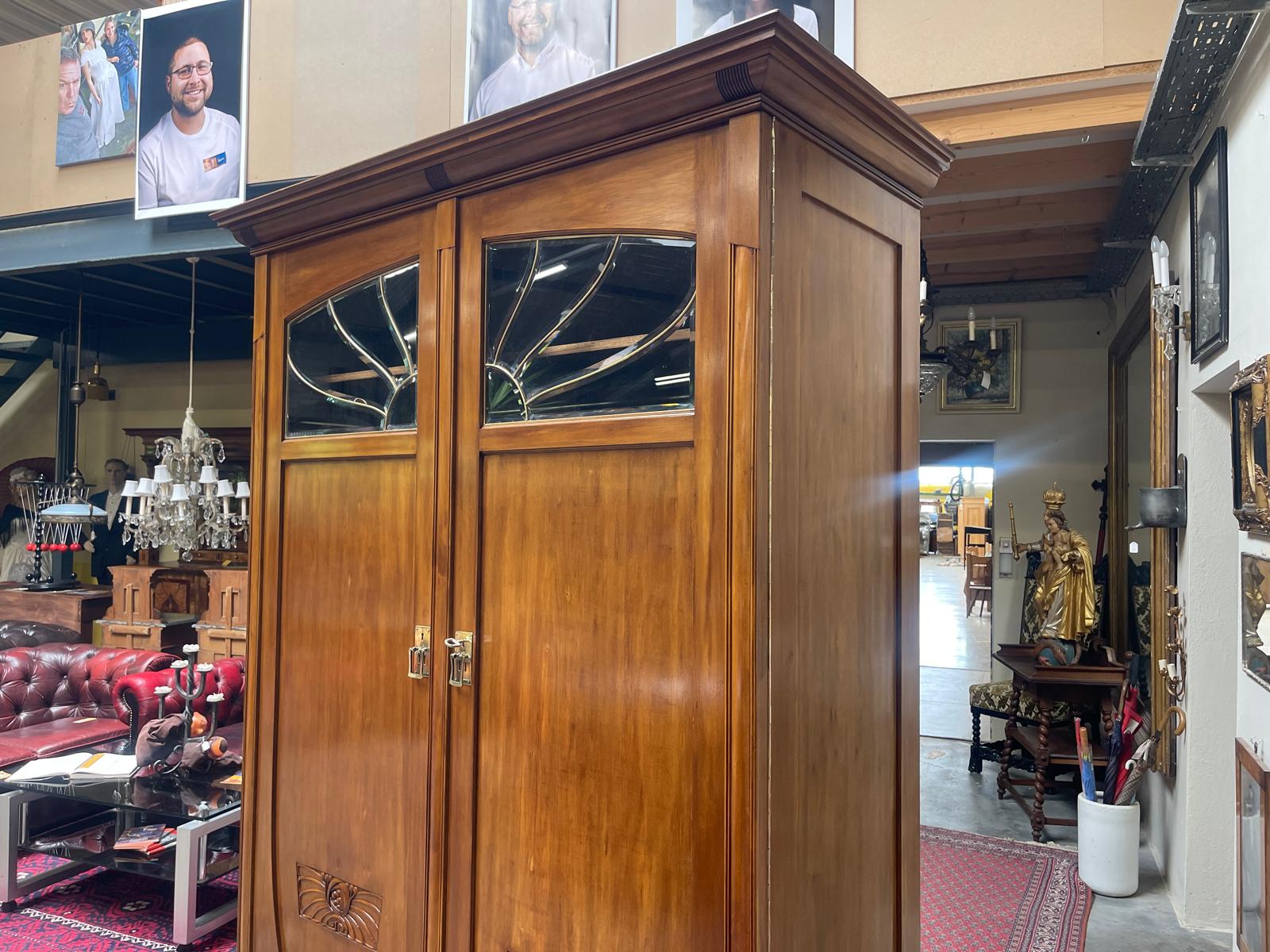 Traum Restaurierte Jugendstil Kleiderschrank Kasten Bücherschrank Antiquität  G1599