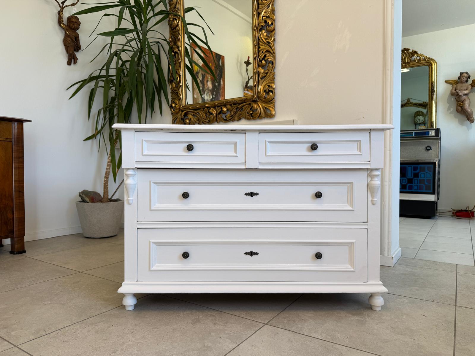 Bäuerliche Gründerzeit Anrichte Sideboard Kommode Naturholz  Weiss D2340