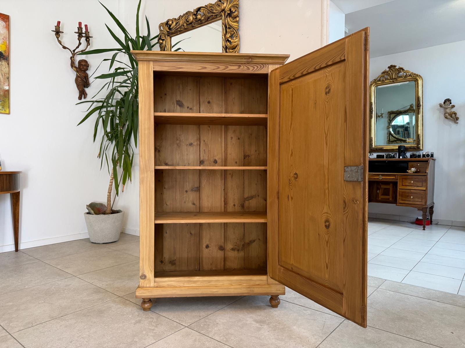 Bäuerliches Biedermeier Bauernschrank Halbschrank Vertiko G2201