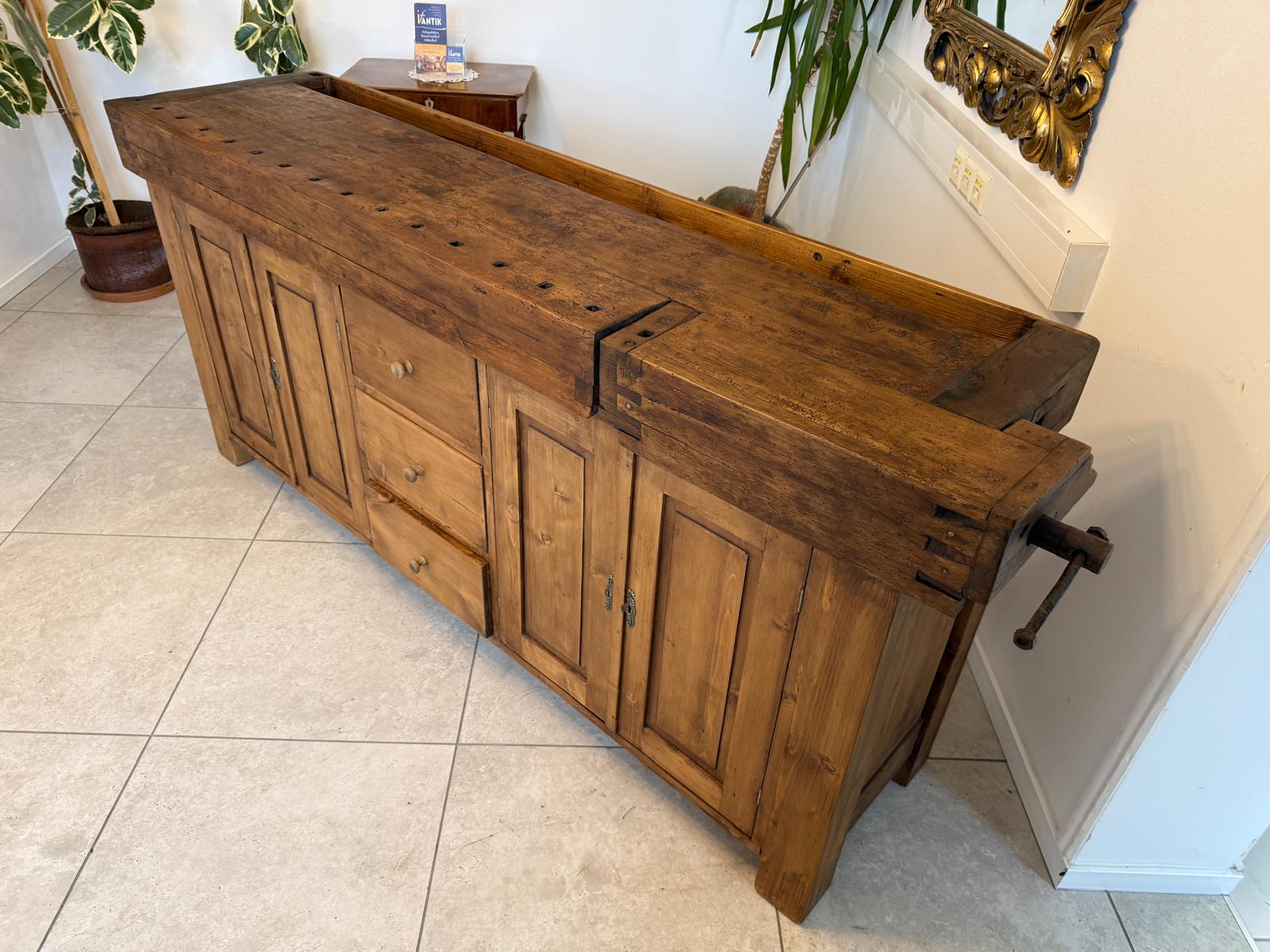 Historische Hobelbank Werkbank Pult Tresen Ladenschrank Designerstück D1248