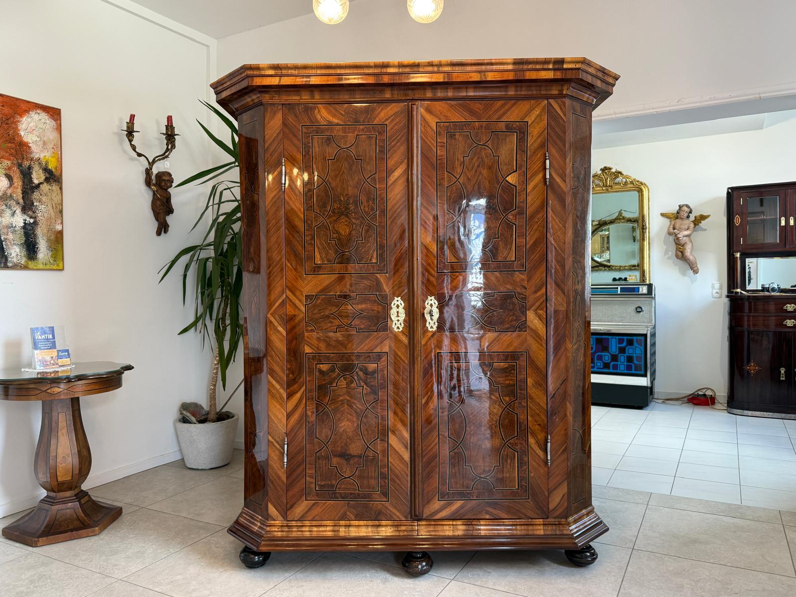 Barocker Hallenschrank Barockschrank Maria Theresienschrank Antiquitäte D2375