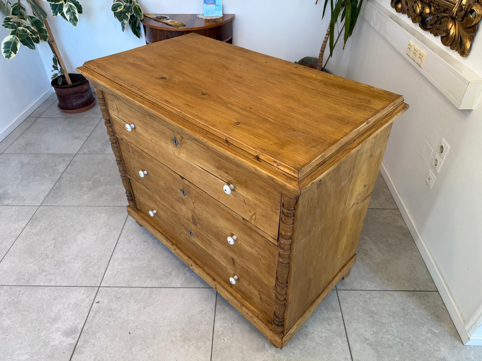 Originale Gründerzeit Kommode Antik 3 Laden aus Fichtenholz Weichholz G2282