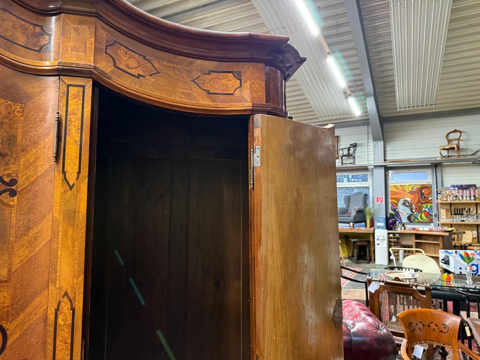 Barocker Hallenschrank Barockschrank Maria Theresienschrank G2313