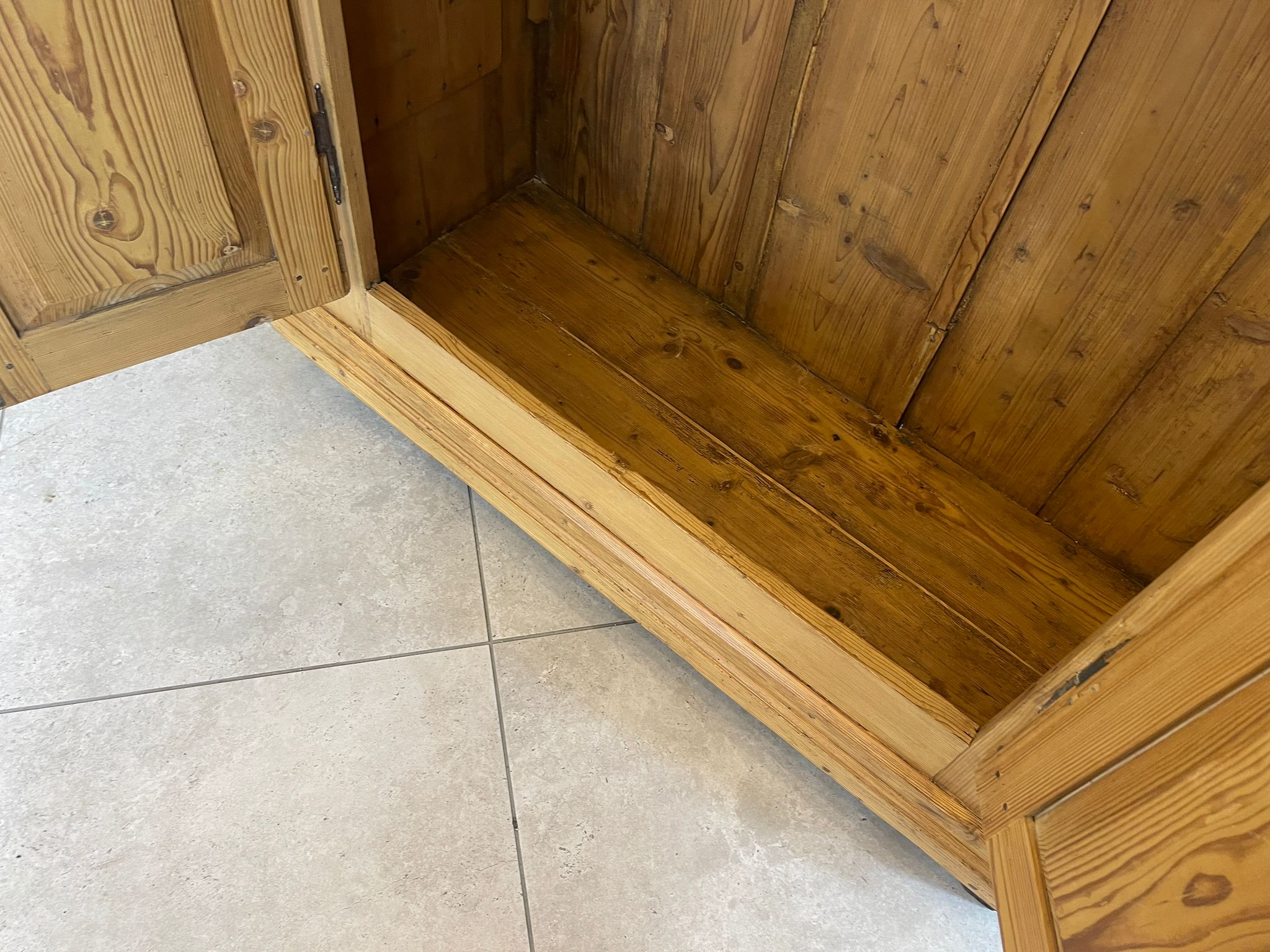 34104b22-9ef8-4046-9874-80da4abe4c0d Sale Barock Bauernschrank Barockschrank Hallenschrank A4877