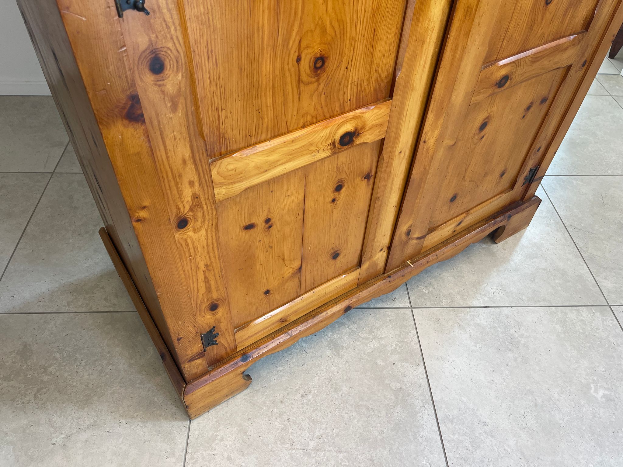 Zirbenholz Schrank Kasten Bauerschrank Kleiderkasten Bauernmöbel G1535