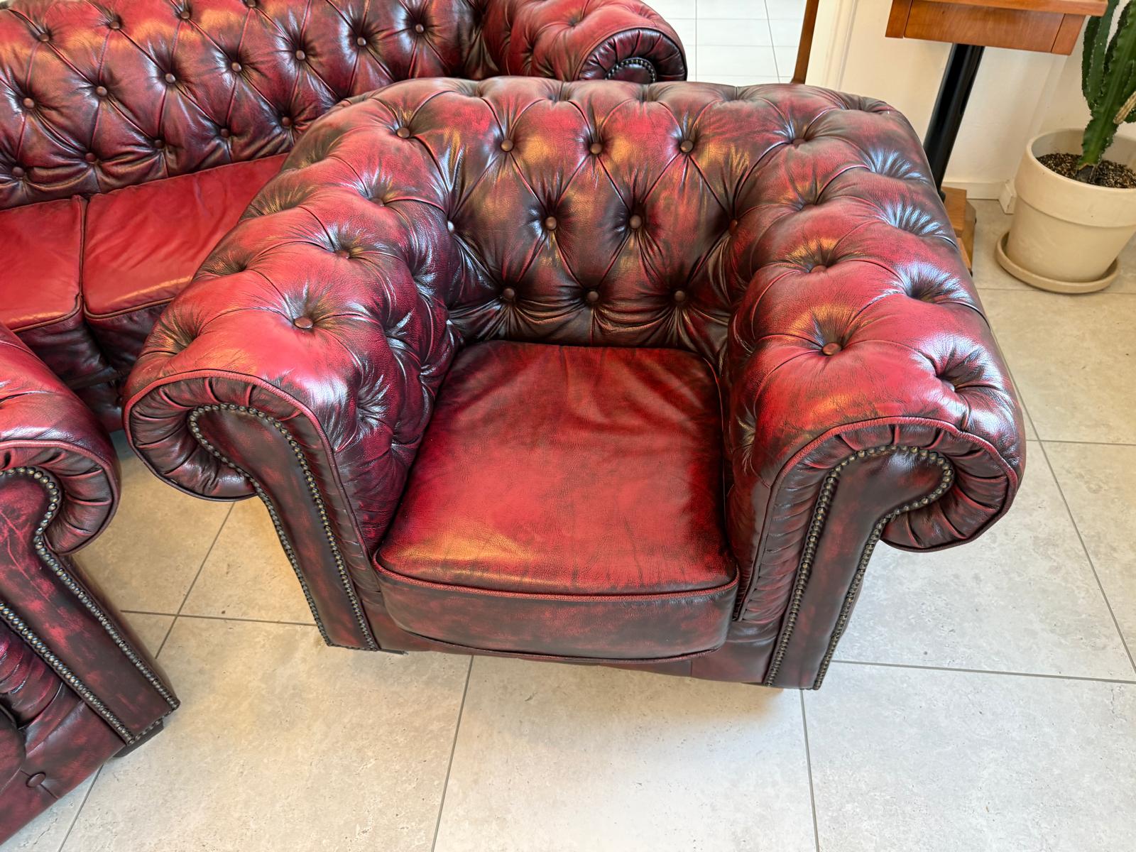 Chesterfield Ensemble 3 teilig Ledersofa Fauteuils Clubmöbel Cultmöbel G2127