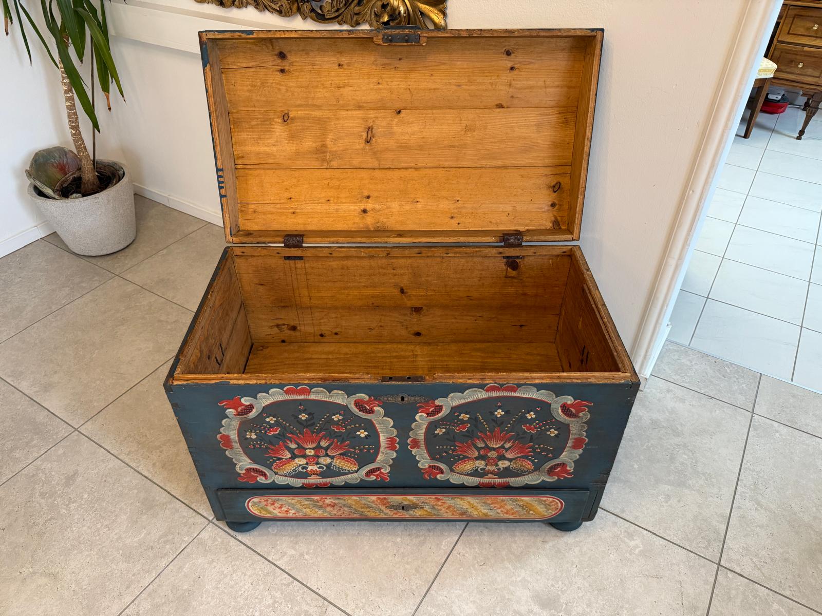 Urige handbemalte Tiroler Truhe Landhaustruhe Bauerntruhe G2271