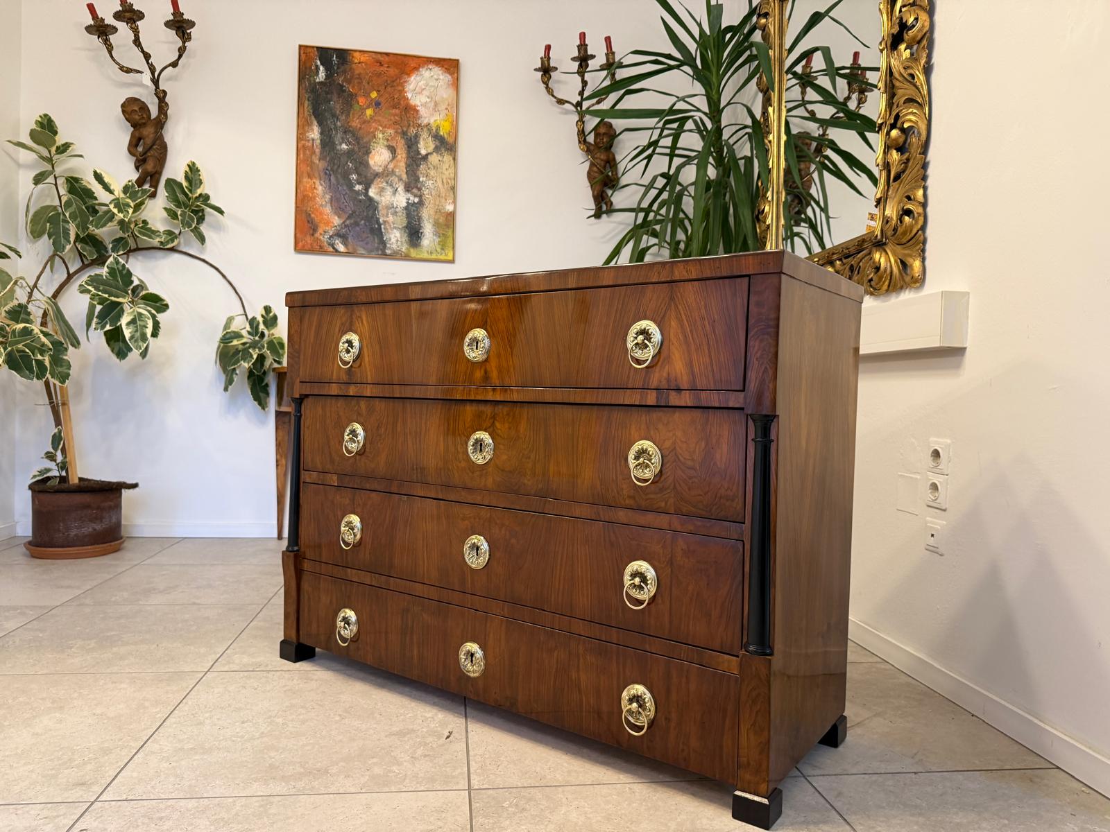 Restaurierte Biedermeier Kommode 4 Ladenkommode Nussholz G2391