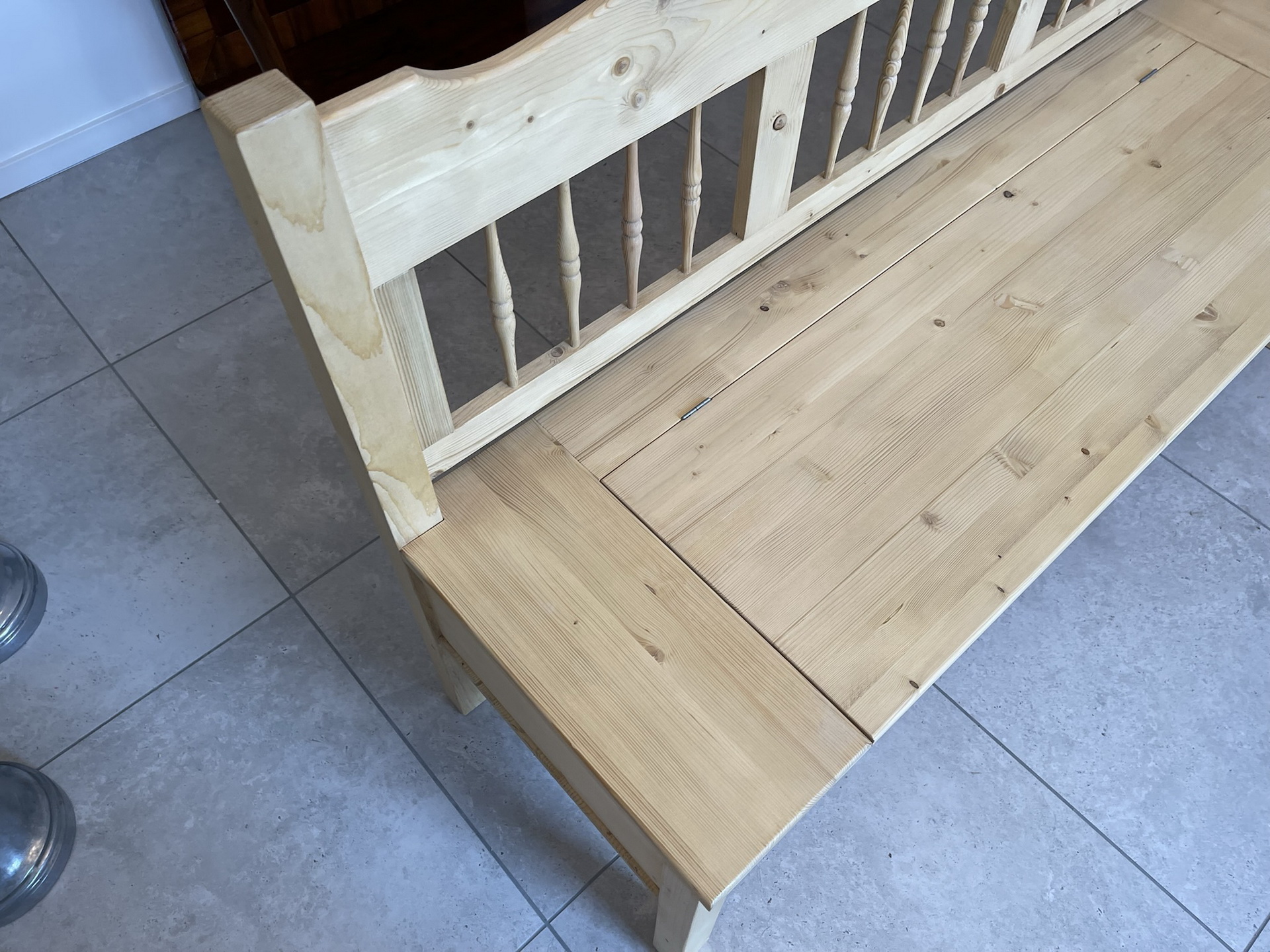 kleiderschrank-leiderkasten-biedermeier_71 Bauernstube Eckbankgruppe Bauernstube A3544 - Massiv, Landhausstil, Truhenfunktion