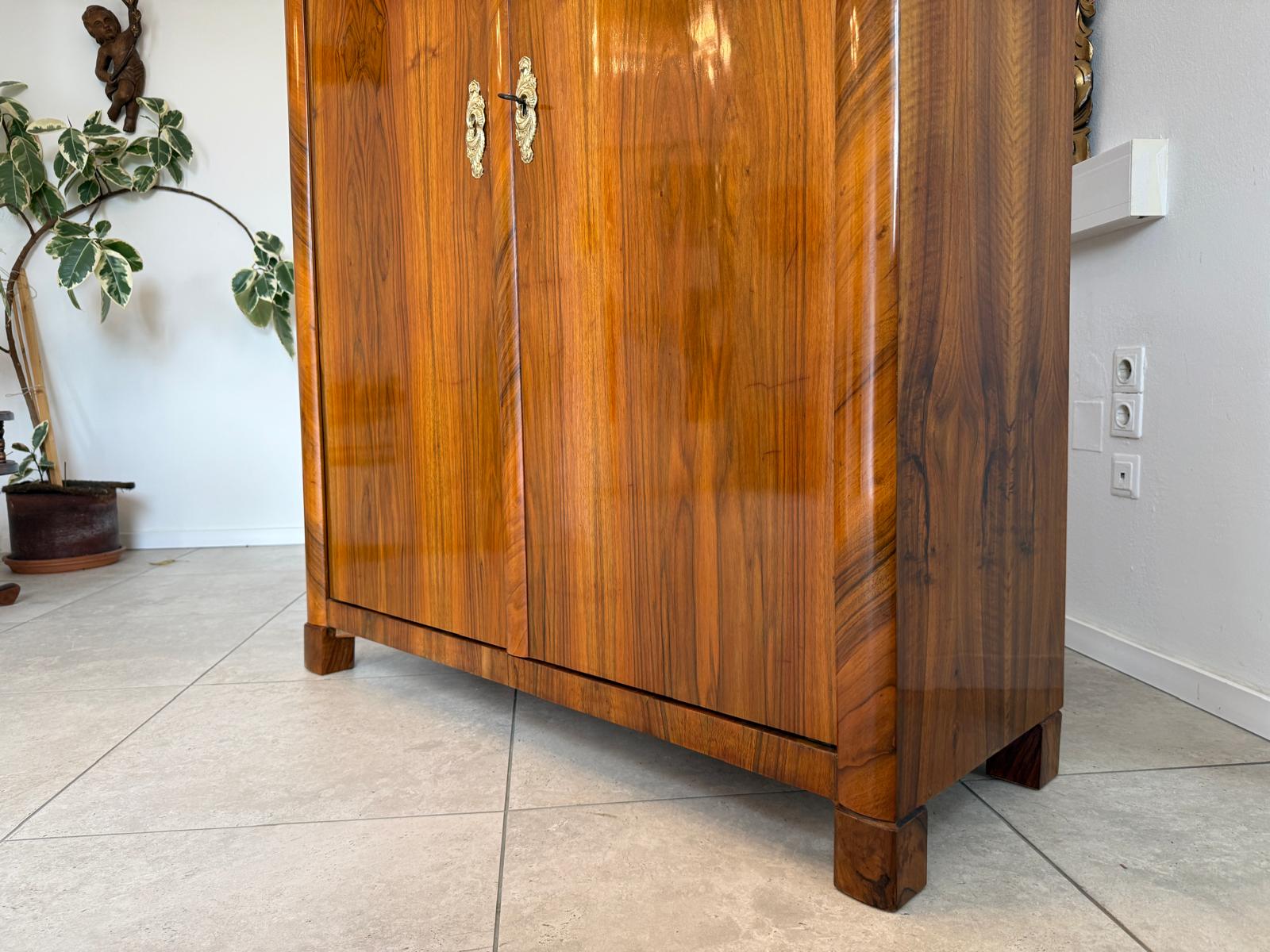 SALE Biedermeier Schrank Kleiderkasten Hallenschrank Antiquität Restauriert D2870
