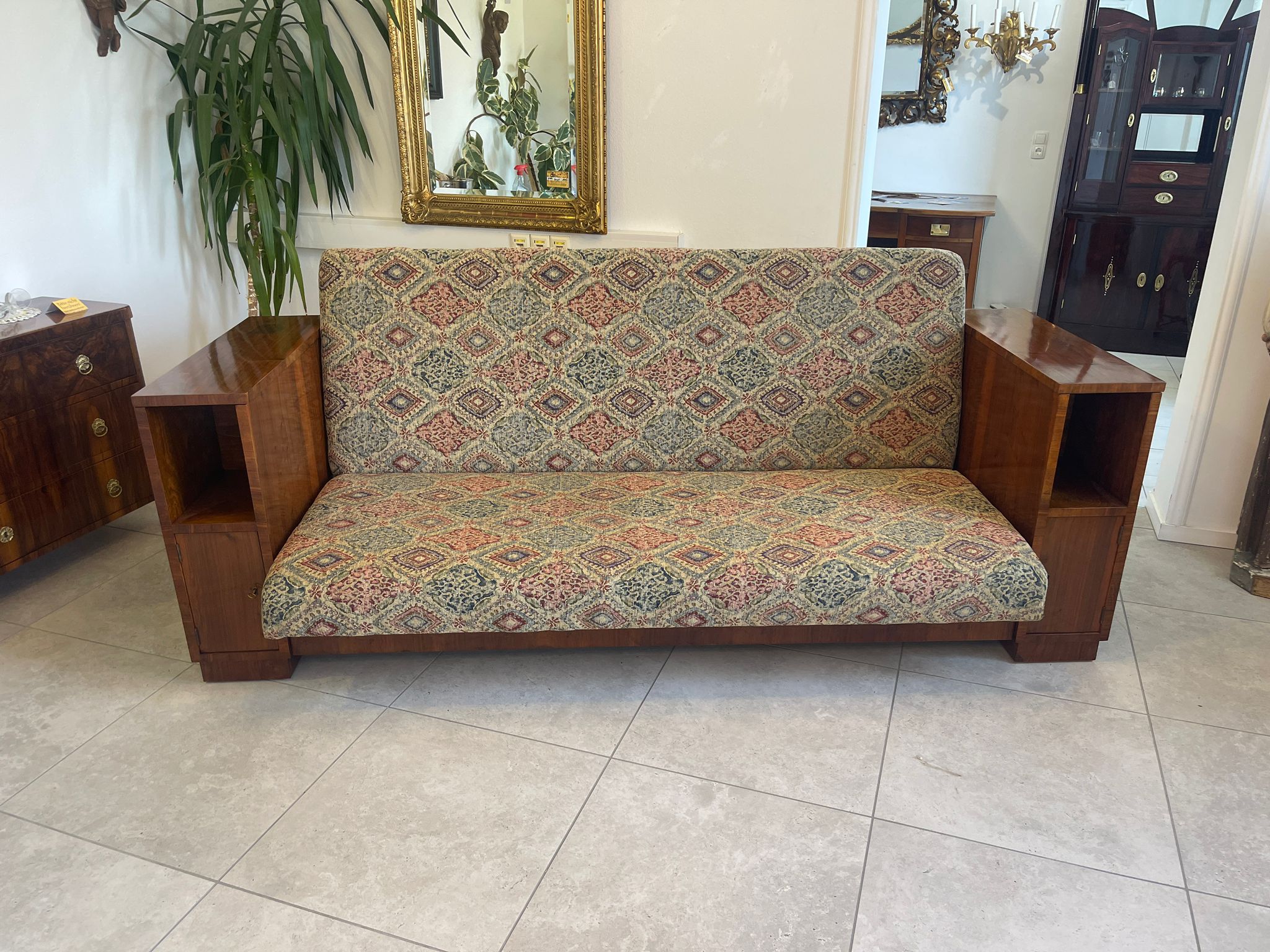 def95108-b9fd-446b-9d4b-1f358e932175 Biedermeier Sofa Couch Bettbank Antik Doppelbett mit Ablagen A4630