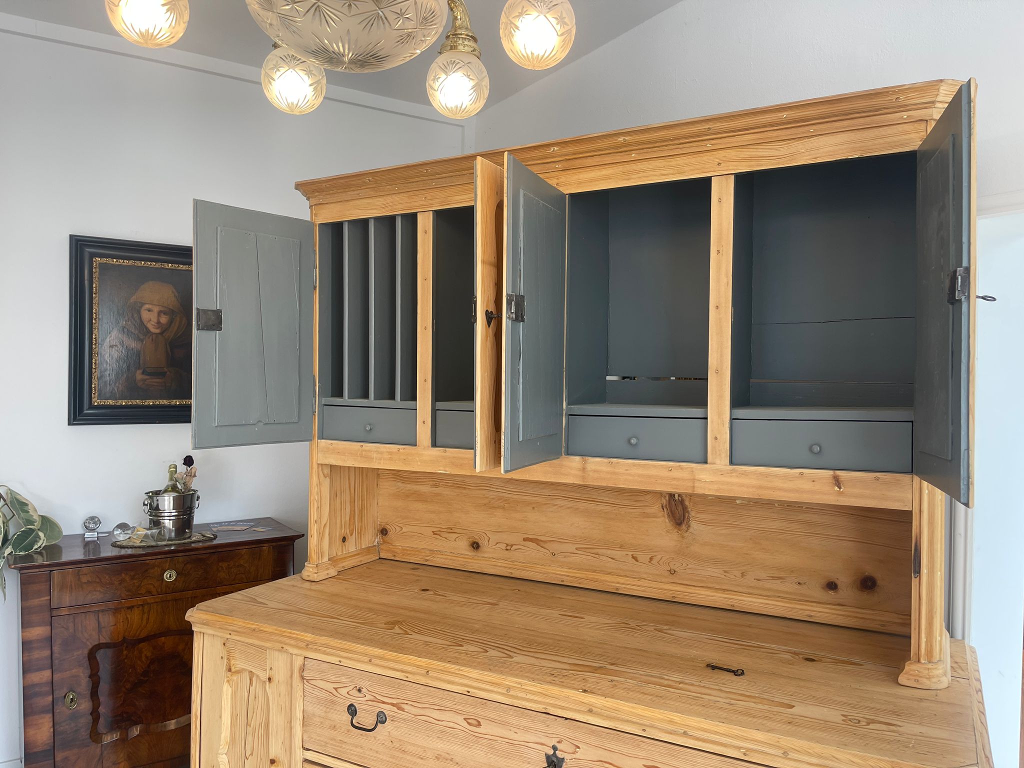 e73489df-0b46-4387-9072-d931278bf090 Original Biedermeier Küchenschrank Aufsatzschrank A4543